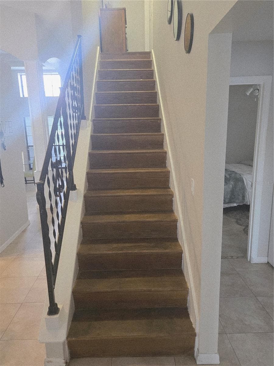 stairs to upstairs bedroom etc - 1651 RIVER BIRCH AVE, OVIEDO