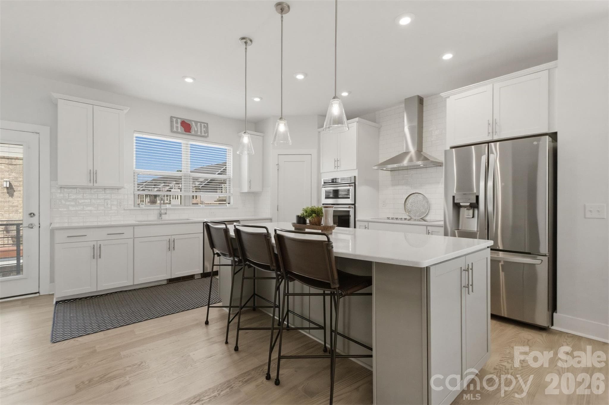 Large kitchen - Charlotte