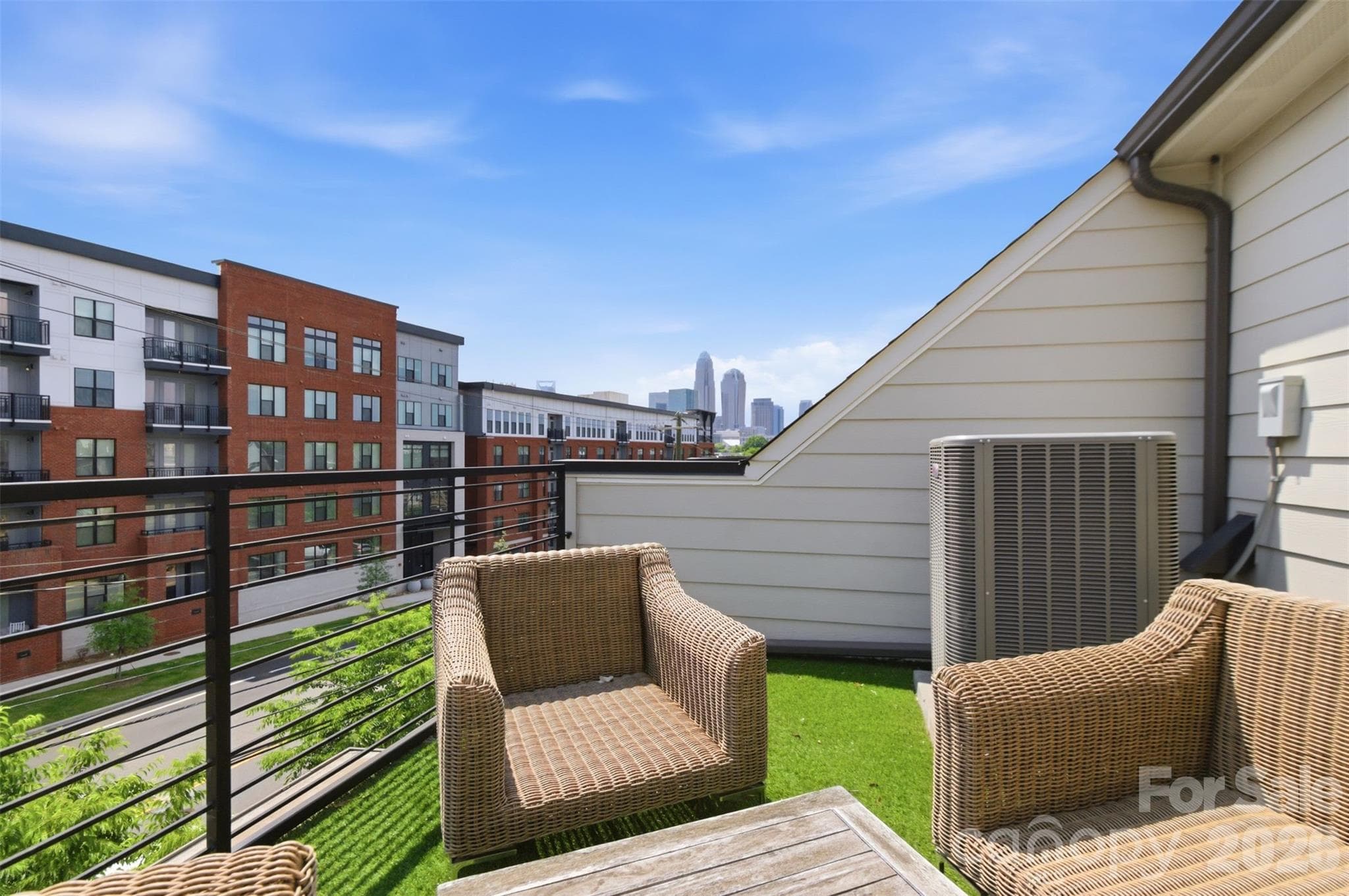 Stunning Uptown Charlotte views - 18005 Nolita Lane, Charlotte