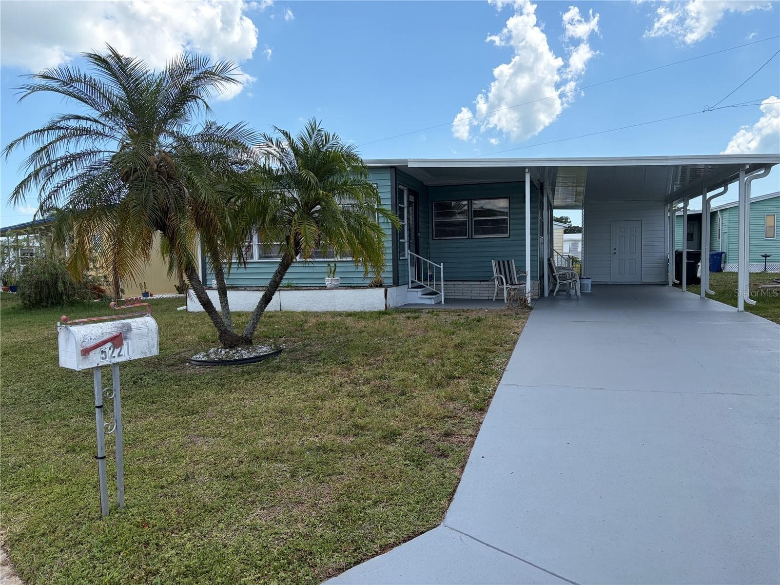 Mobile Home at 5221 BEECHMONT AVE, SARASOTA, photo 2 of 74