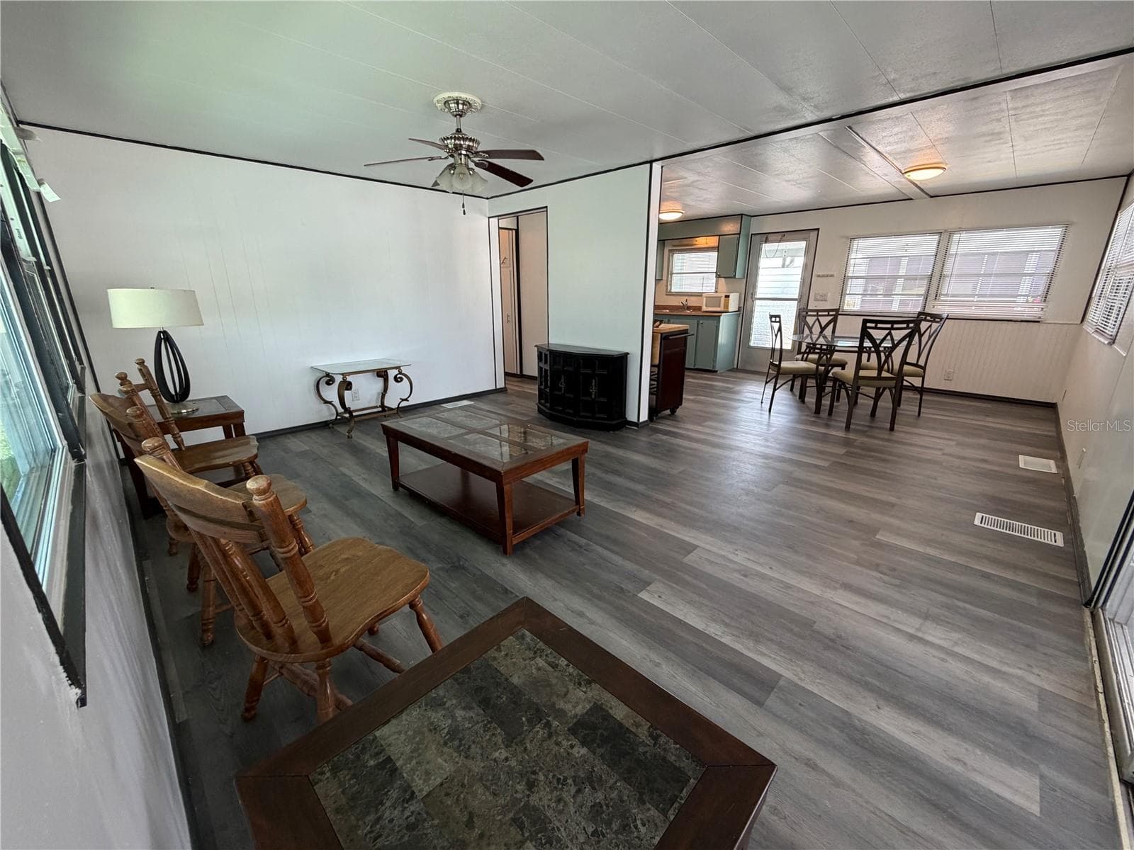 Mobile Home at 5221 BEECHMONT AVE, SARASOTA, photo 13 of 74