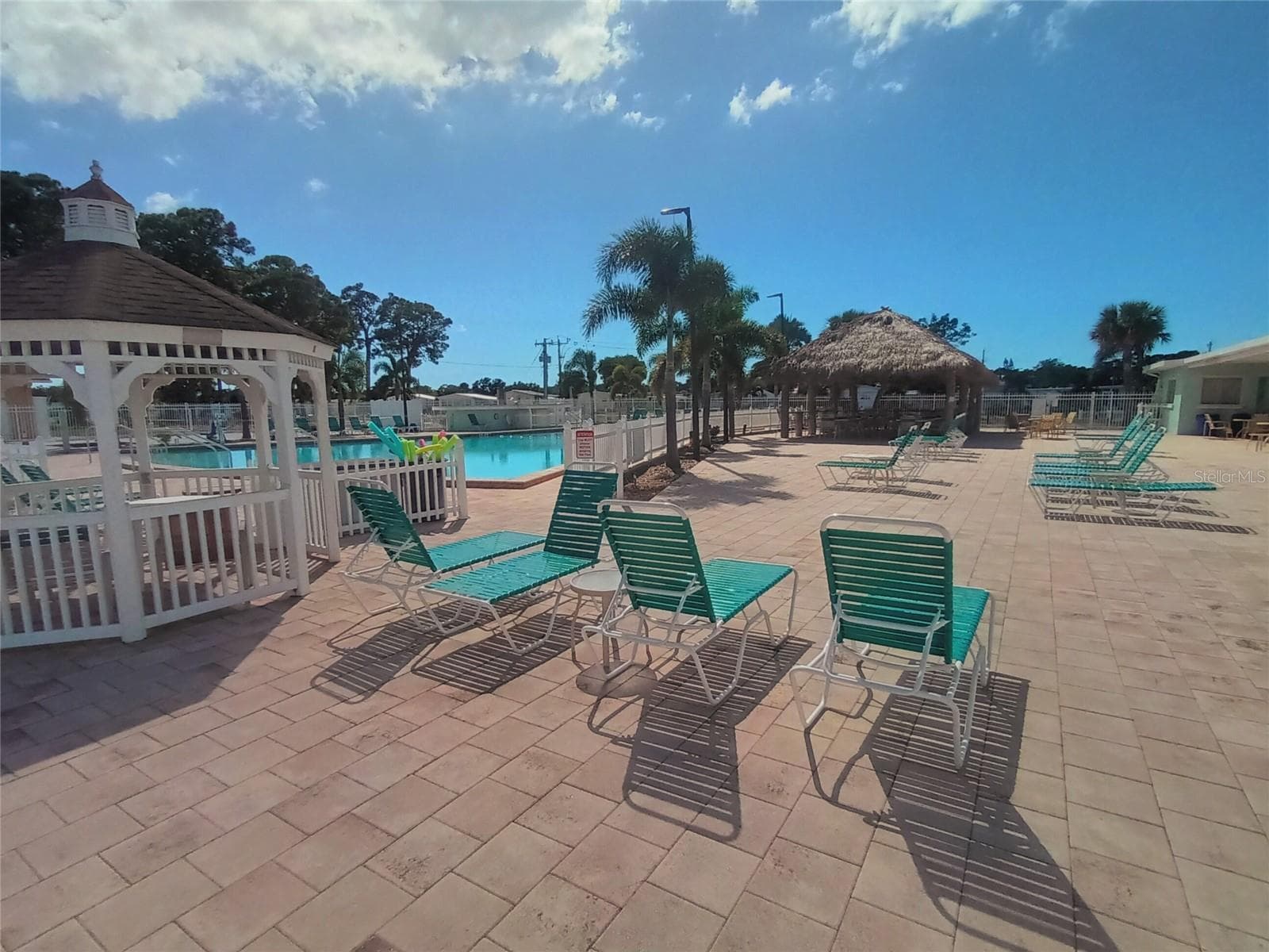 Mobile Home at 5221 BEECHMONT AVE, SARASOTA, photo 32 of 74