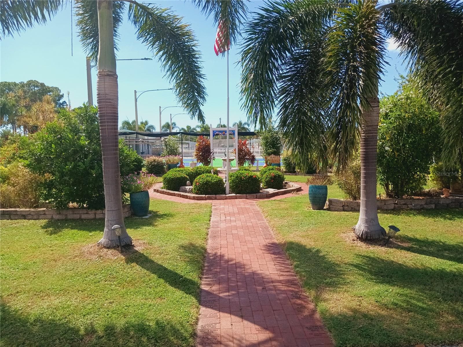 Mobile Home at 5221 BEECHMONT AVE, SARASOTA, photo 56 of 74