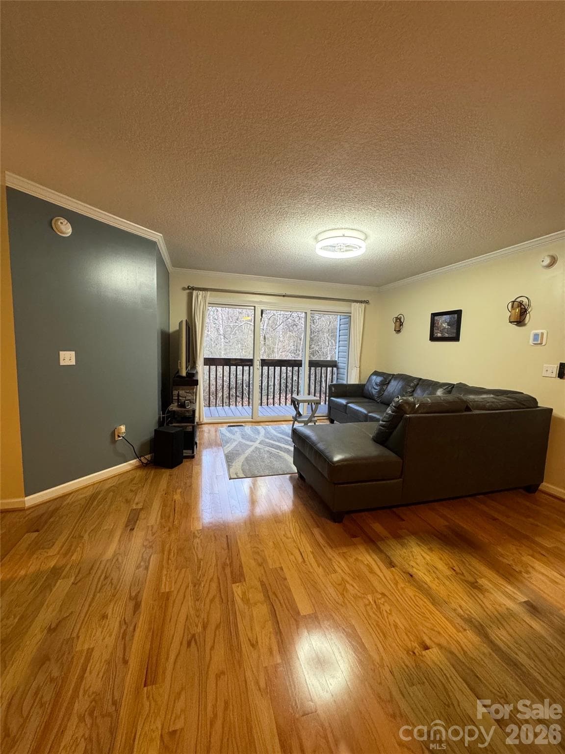 Condominium at Weaverville, photo 3 of 19