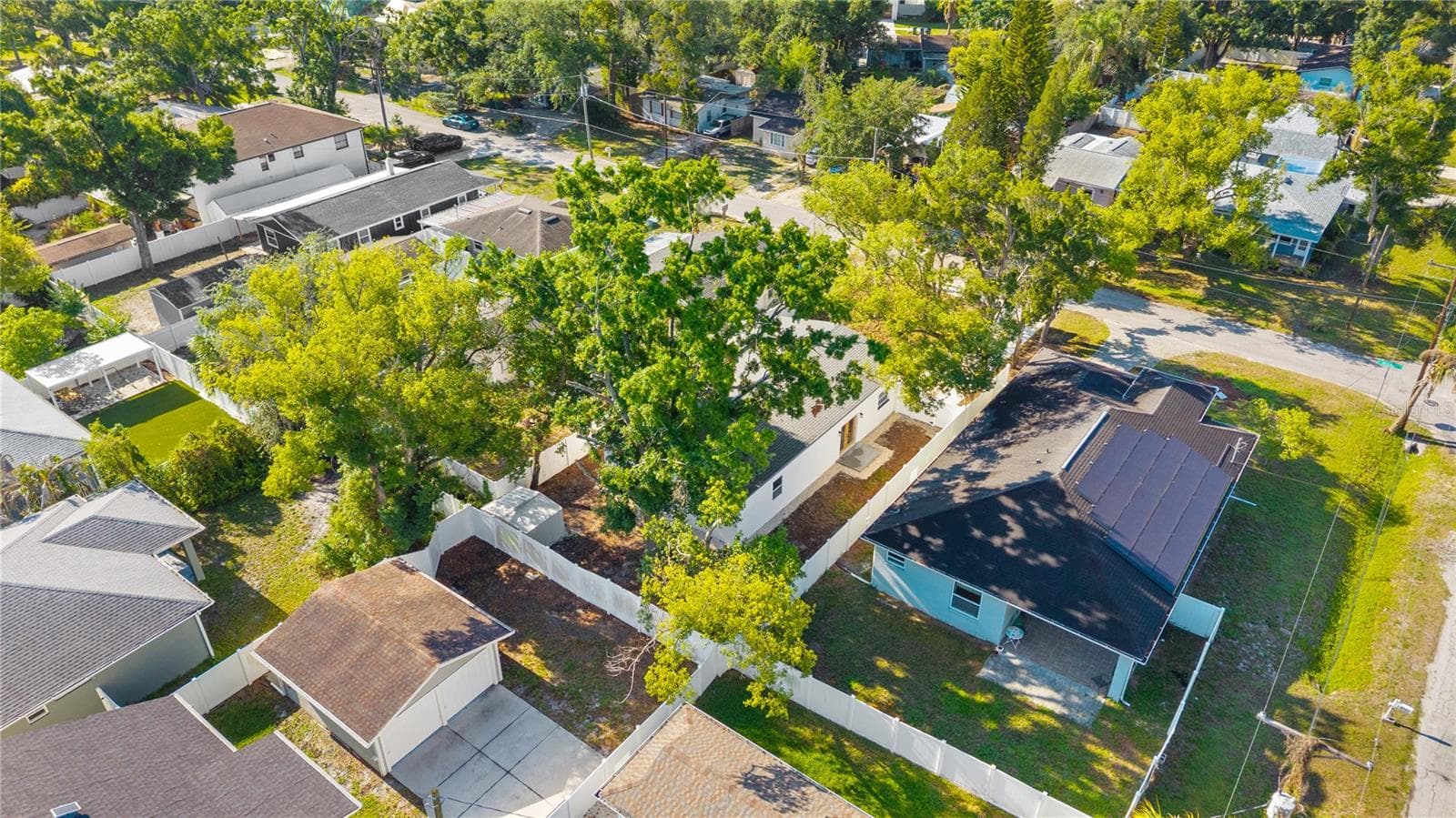 Single Family Residence at 815 W MINNEHAHA ST, TAMPA, photo 36 of 37