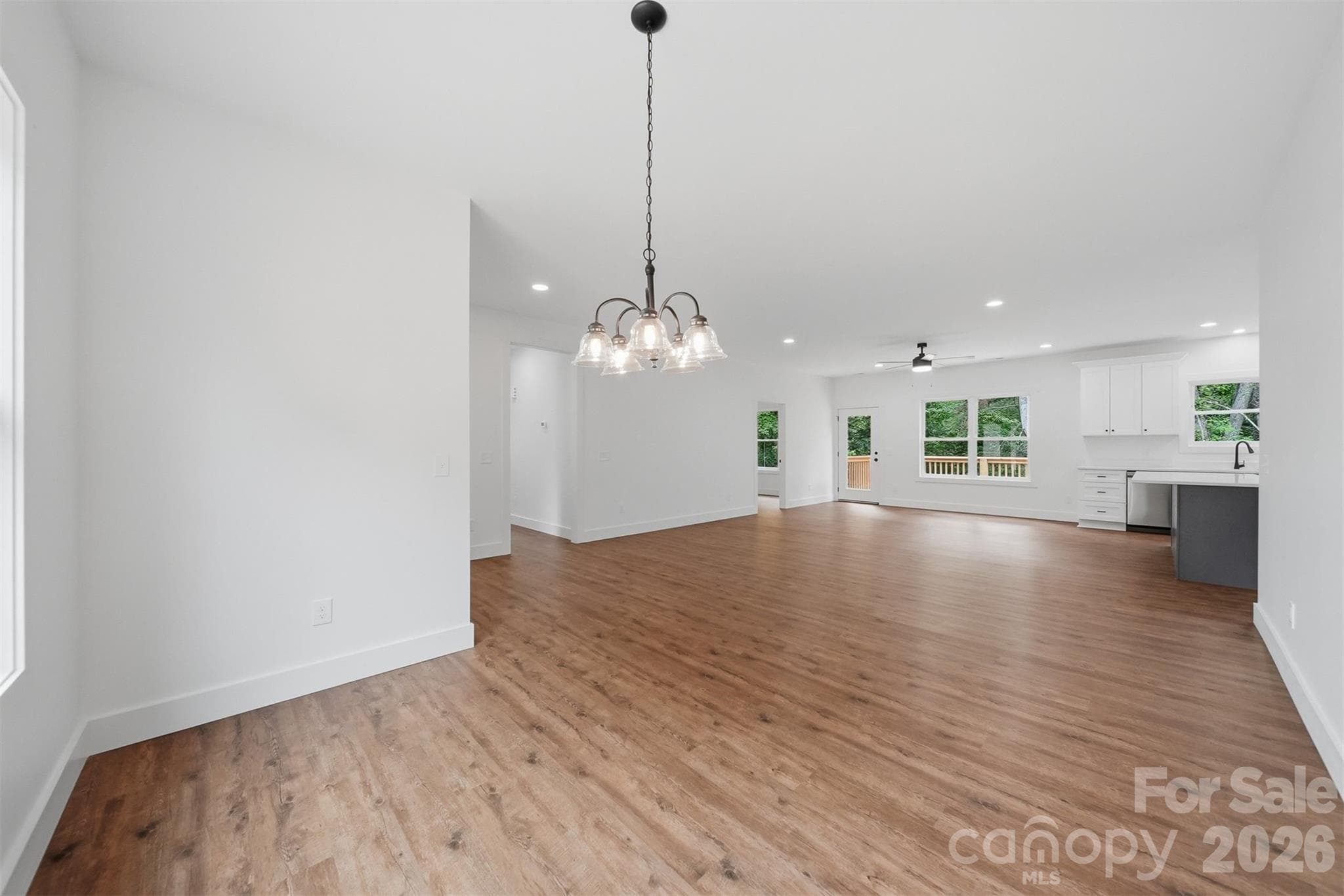 Single Family Residence at Lenoir, photo 8 of 47