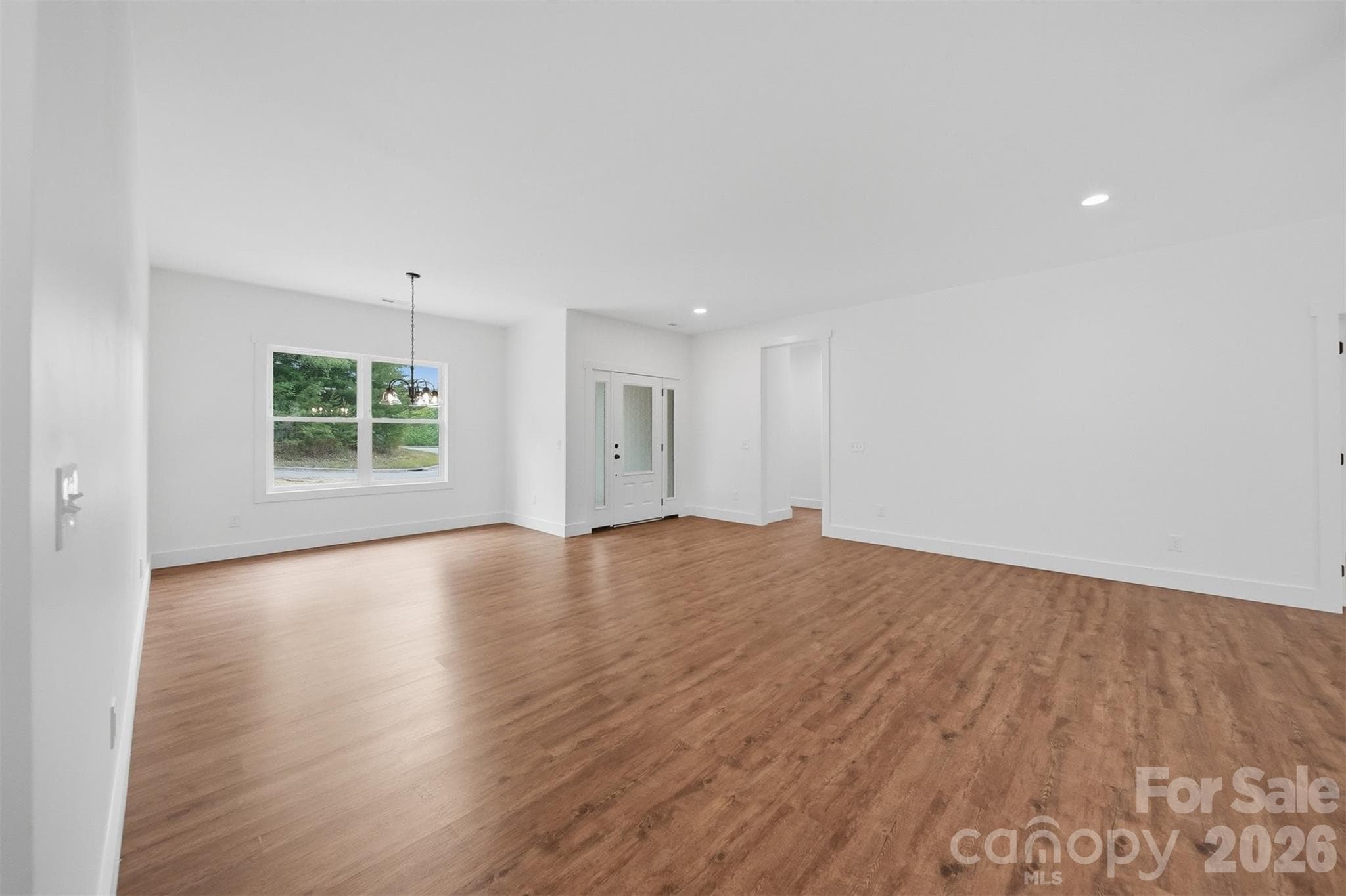 Single Family Residence at Lenoir, photo 10 of 47