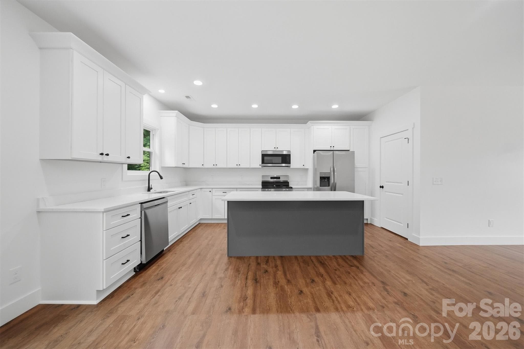 Single Family Residence at 414 Scarlett Oak Court NE, Lenoir, photo 15 of 57