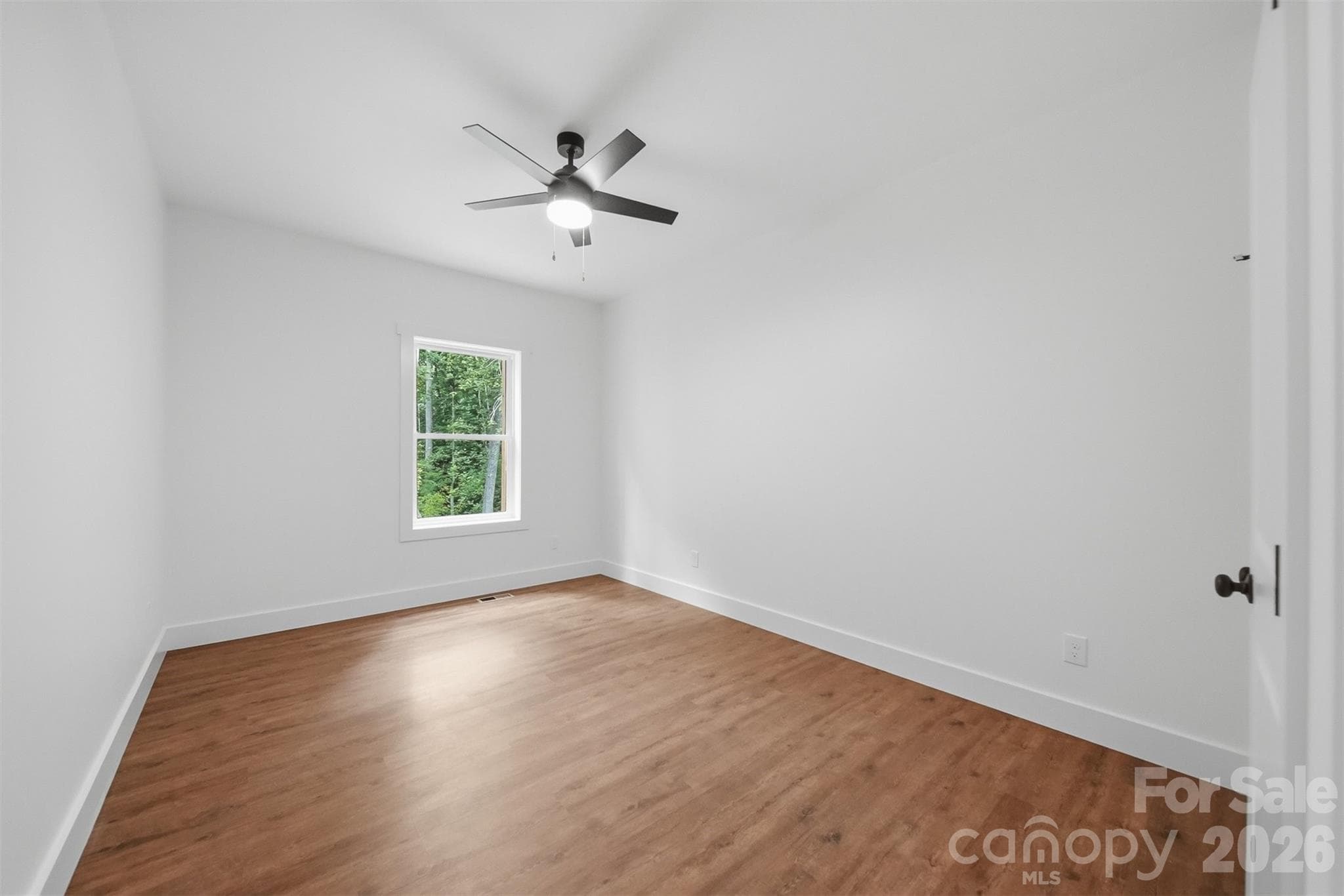 Single Family Residence at 414 Scarlett Oak Court NE, Lenoir, photo 34 of 57