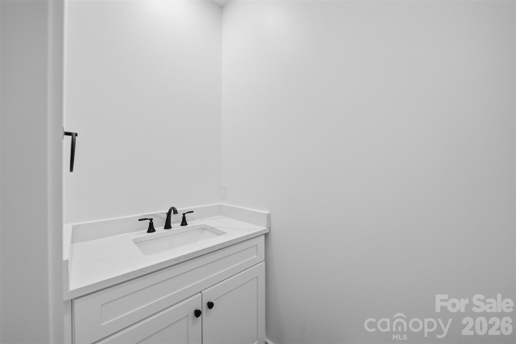 Single Family Residence at 414 Scarlett Oak Court NE, Lenoir, photo 36 of 57