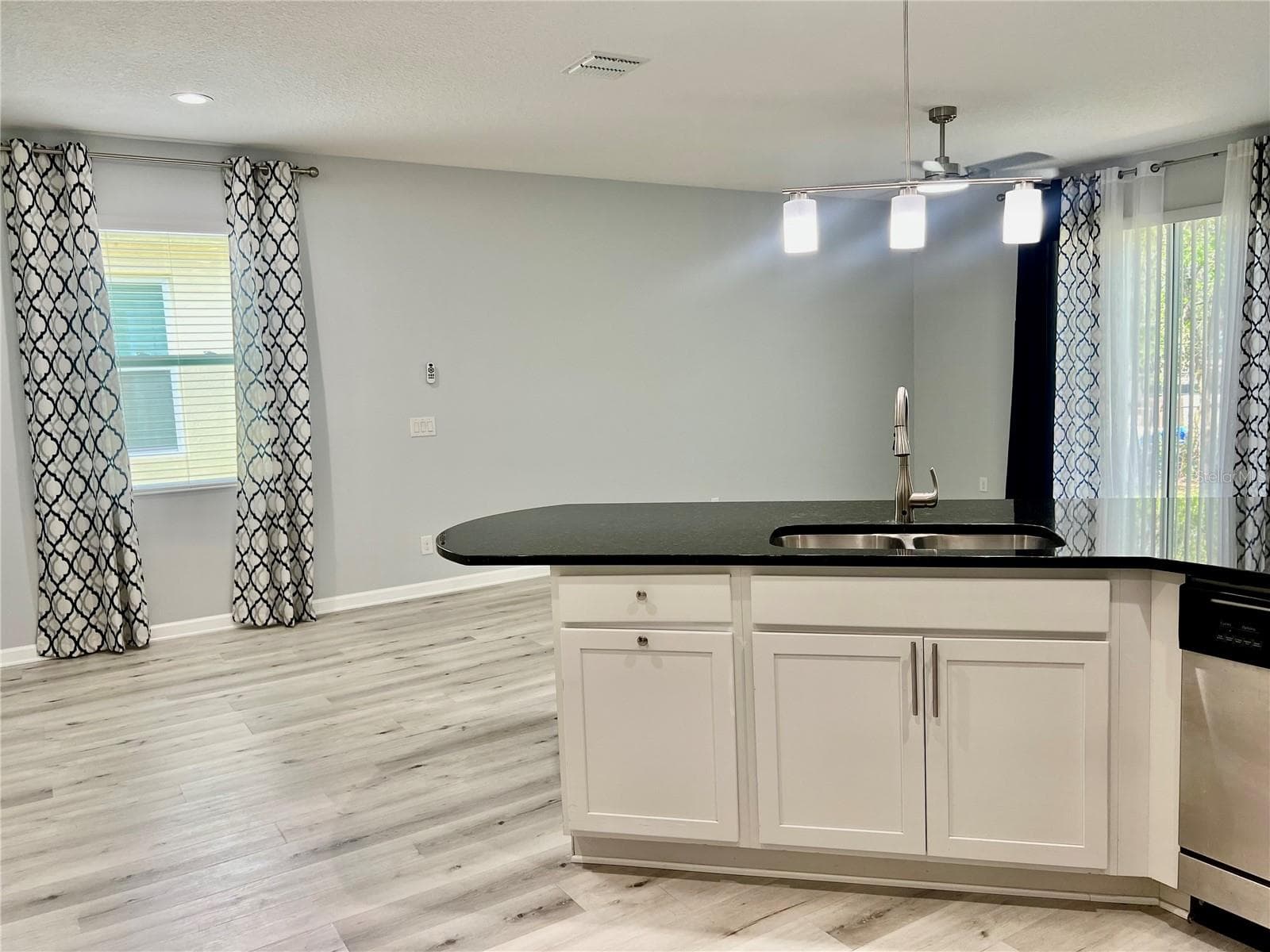 Single Family Residence at 3215 STRATTON CIR, KISSIMMEE, photo 8 of 24