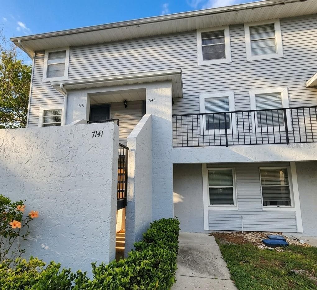 7141 E BANK DR #7141