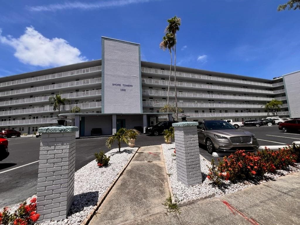 1868 SHORE DR S #607