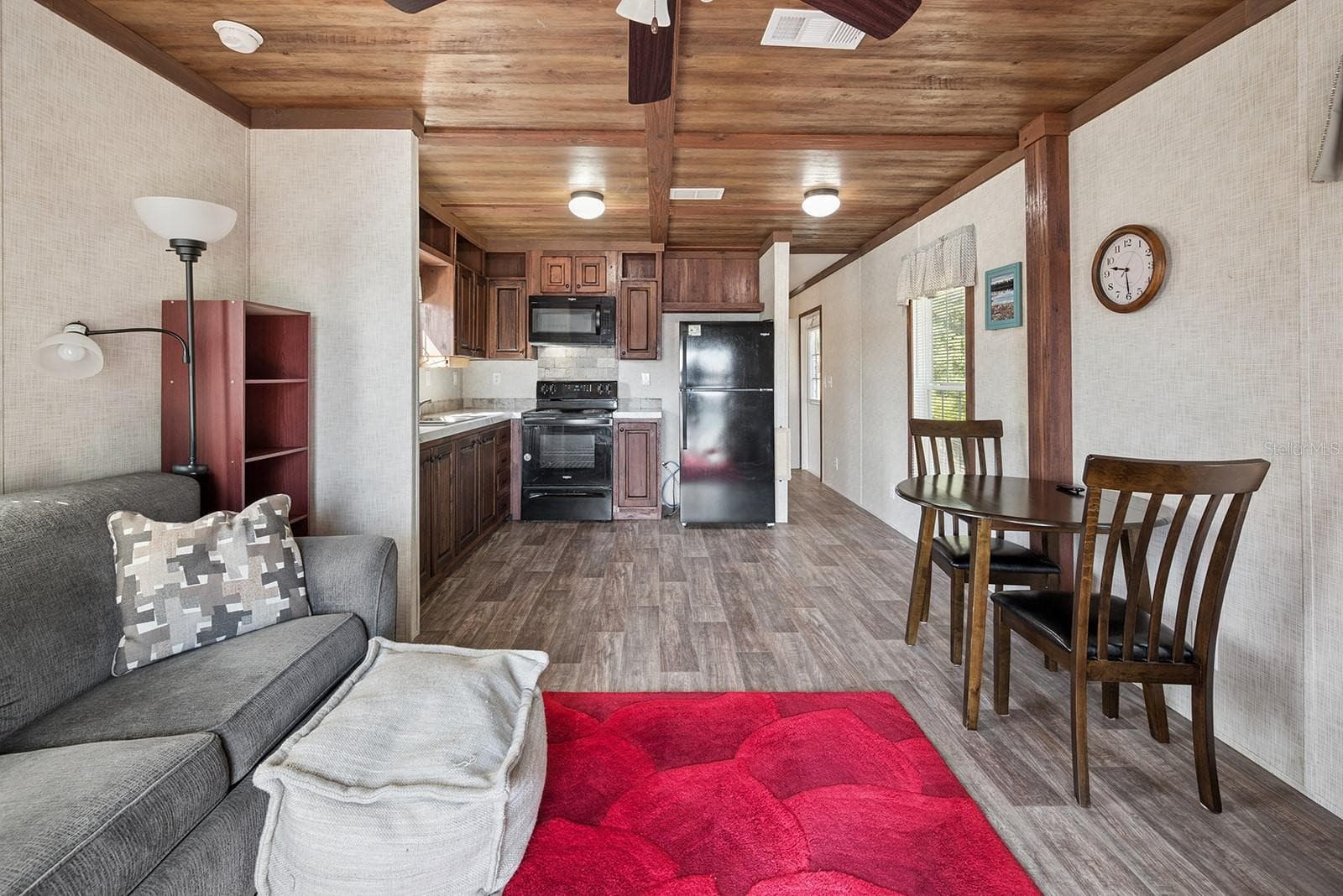 Manufactured Home at 588 S COUNTY ROAD 21, HAWTHORNE, photo 9 of 32