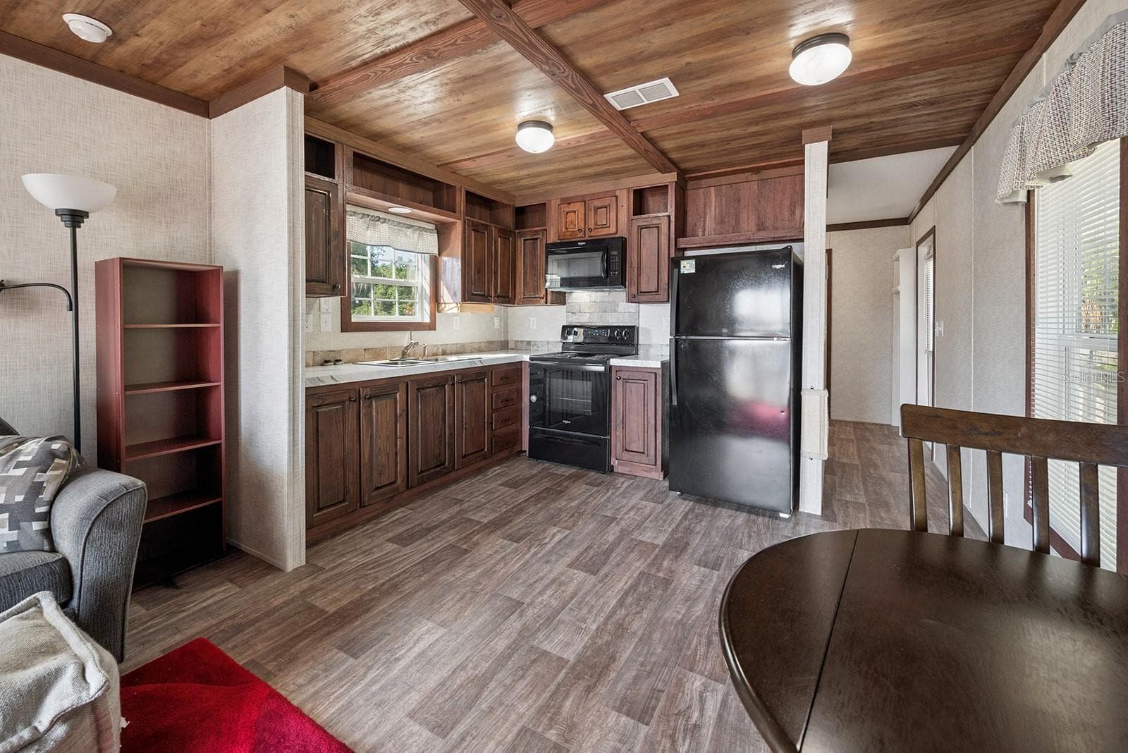Manufactured Home at 588 S COUNTY ROAD 21, HAWTHORNE, photo 11 of 32
