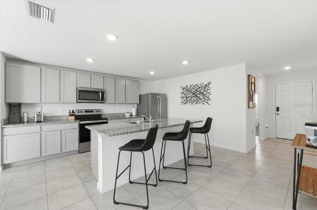 Single Family Residence at 1211 TAHITIAN SUNRISE DR, PLANT CITY, photo 17 of 36