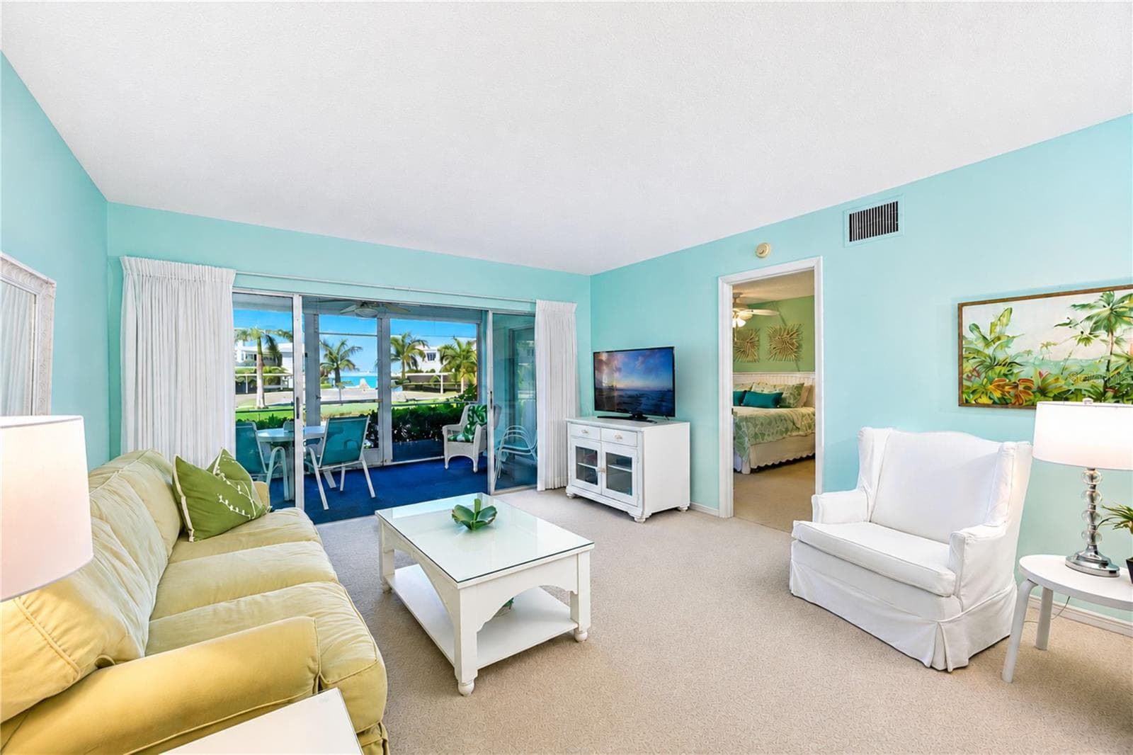 Living - 4809 INDEPENDENCE DR, BRADENTON