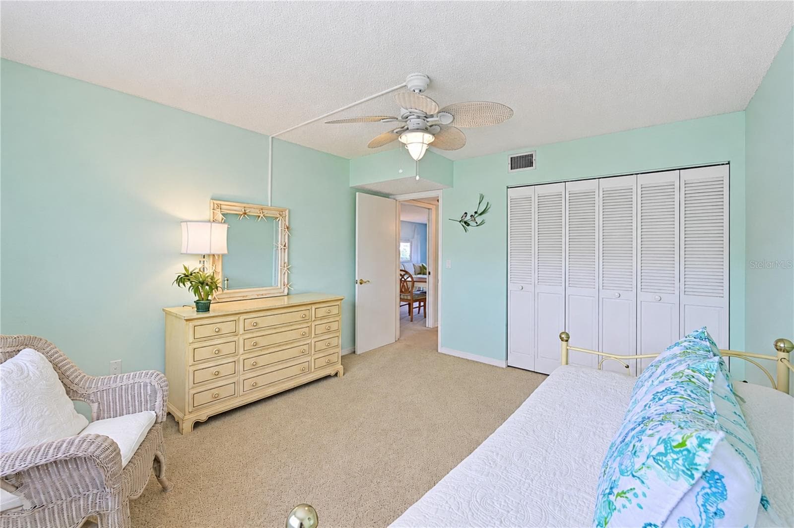 Secondary bedroom view from corner - 4809 INDEPENDENCE DR, BRADENTON