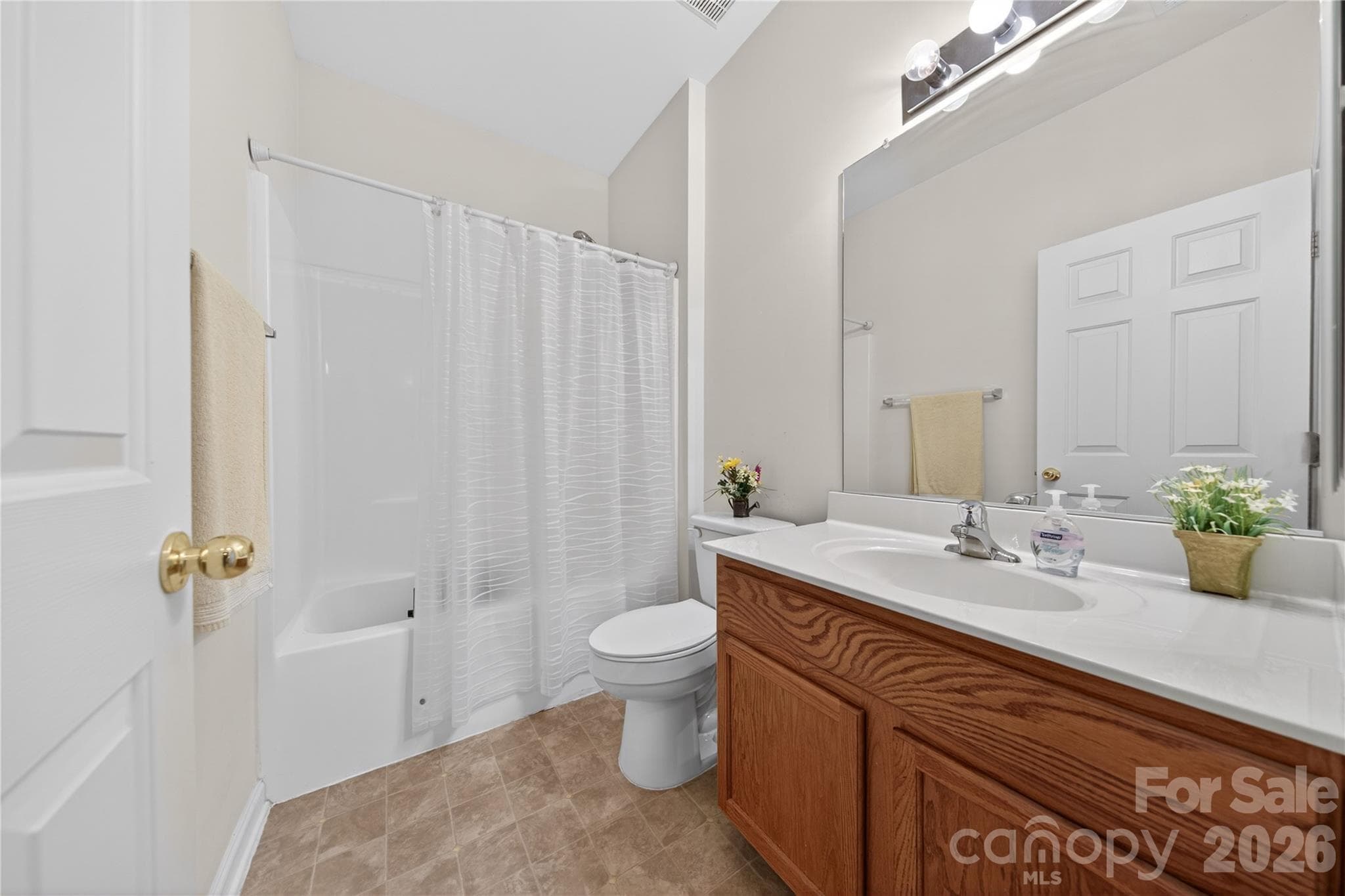 Full Bathroom Two - 533 Fair Oaks Drive, Fort Mill