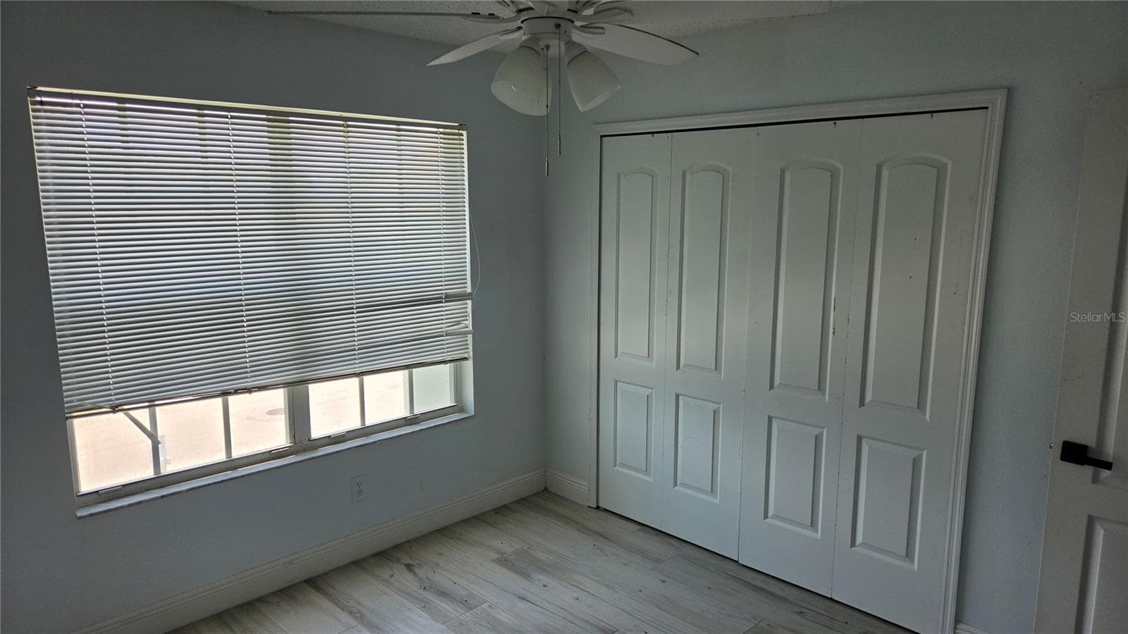 Front Bedroom - 10422 GLEN WILLOW LN, TAMPA