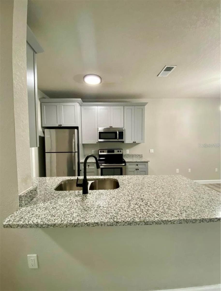 Condominium at 3011 HEMINGWAY CIR #3011, HAINES CITY, photo 6 of 18