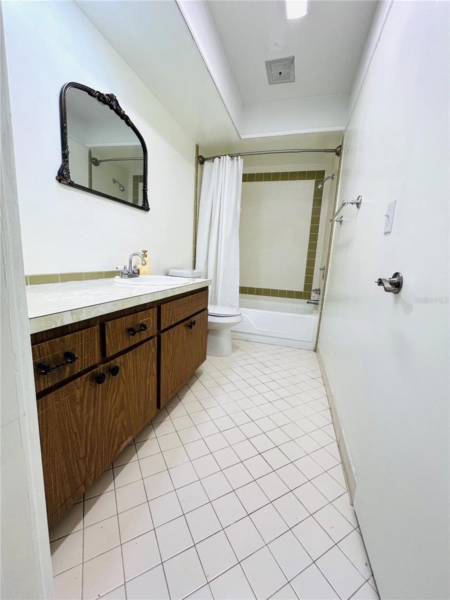 Condominium at 8651 10TH ST N #210, ST PETERSBURG, photo 20 of 30