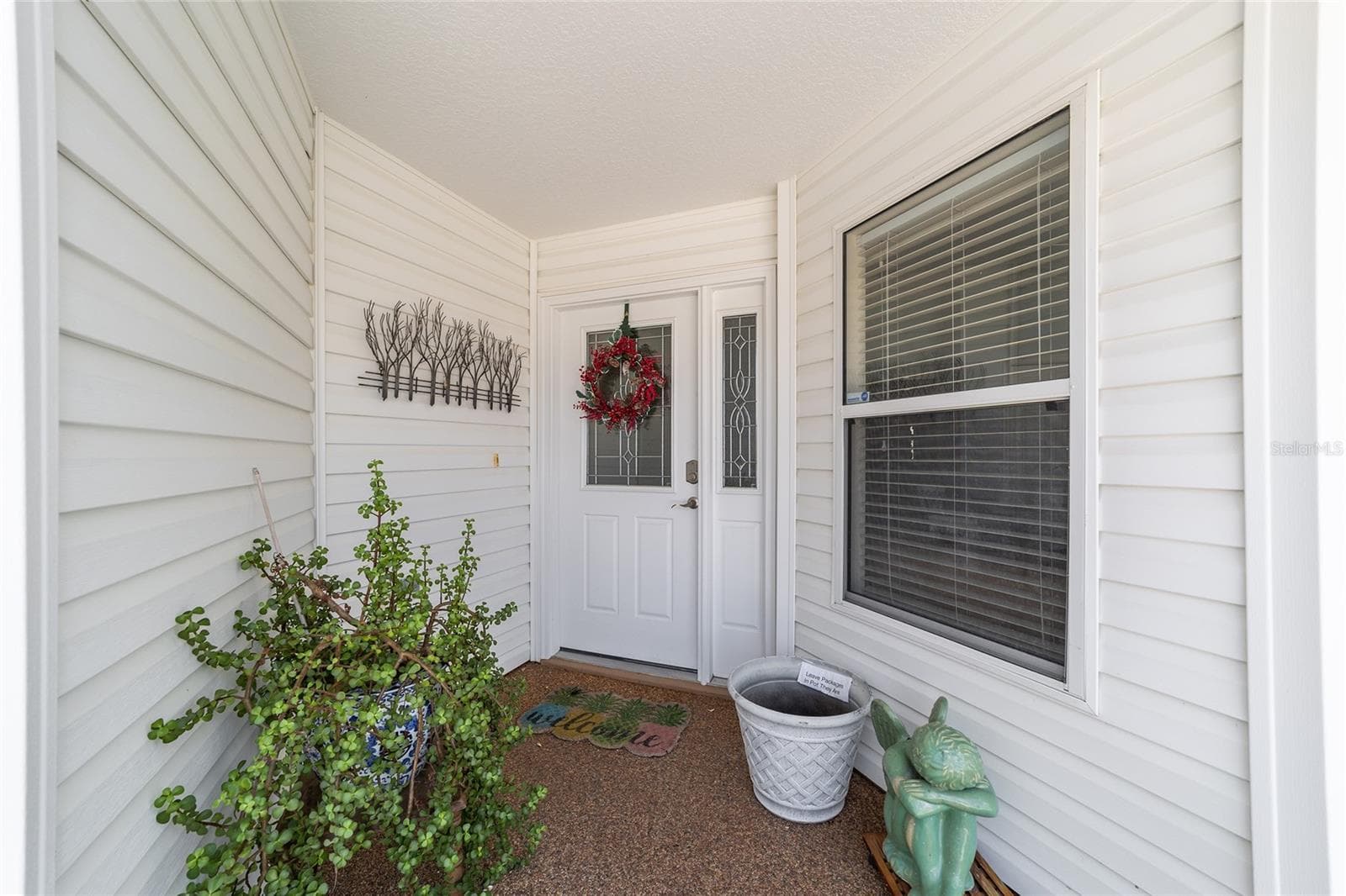 Villa at 418 FLOSSMOOR CT, THE VILLAGES, photo 6 of 62