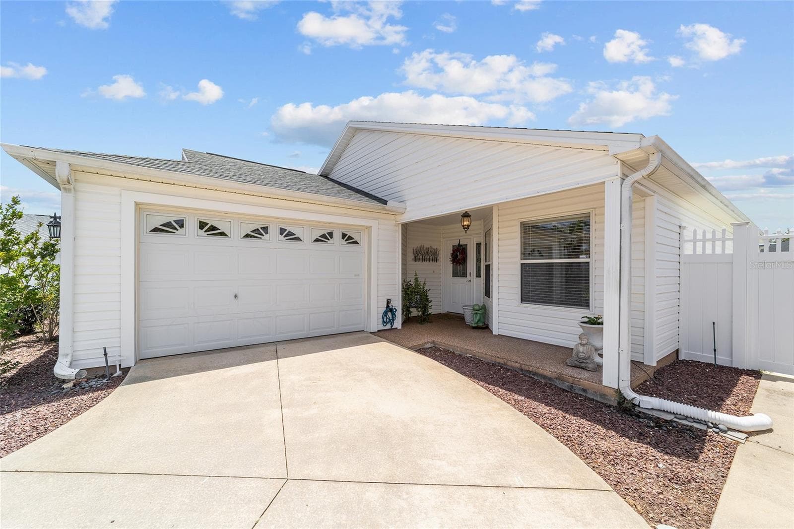 Villa at 418 FLOSSMOOR CT, THE VILLAGES, photo 47 of 62