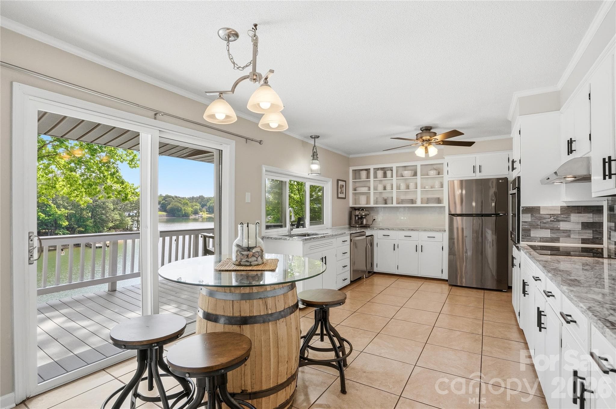 Updated gourmet kitchen, boasting brand-new granite countertops, stainless steel appliances - 1113 Palmyra Drive, Tega Cay