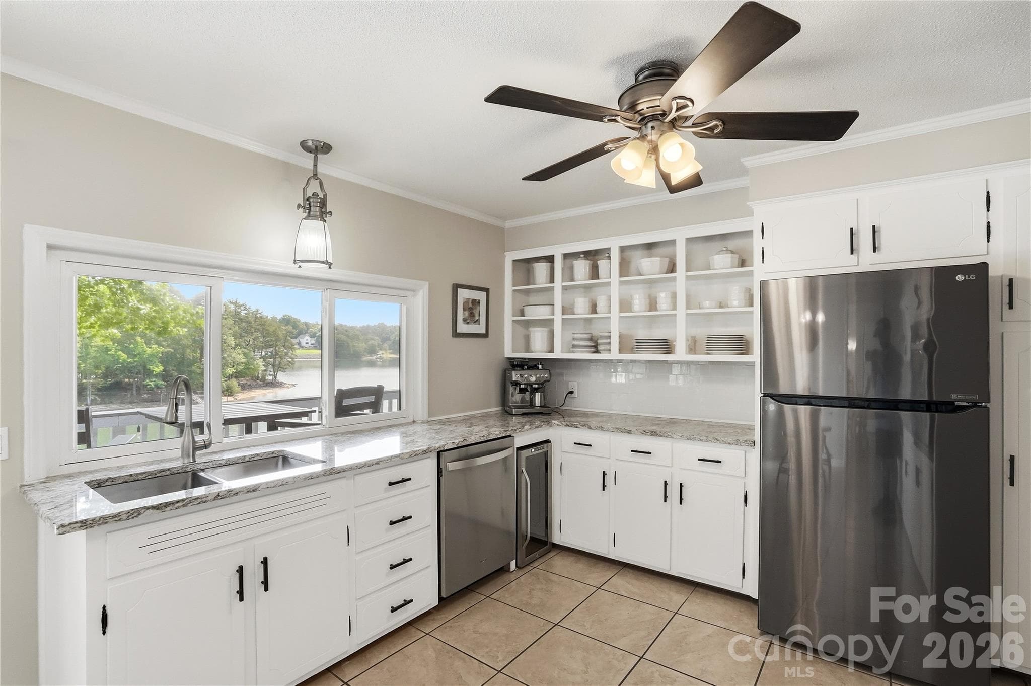 Single Family Residence at 1113 Palmyra Drive, Tega Cay, photo 12 of 45