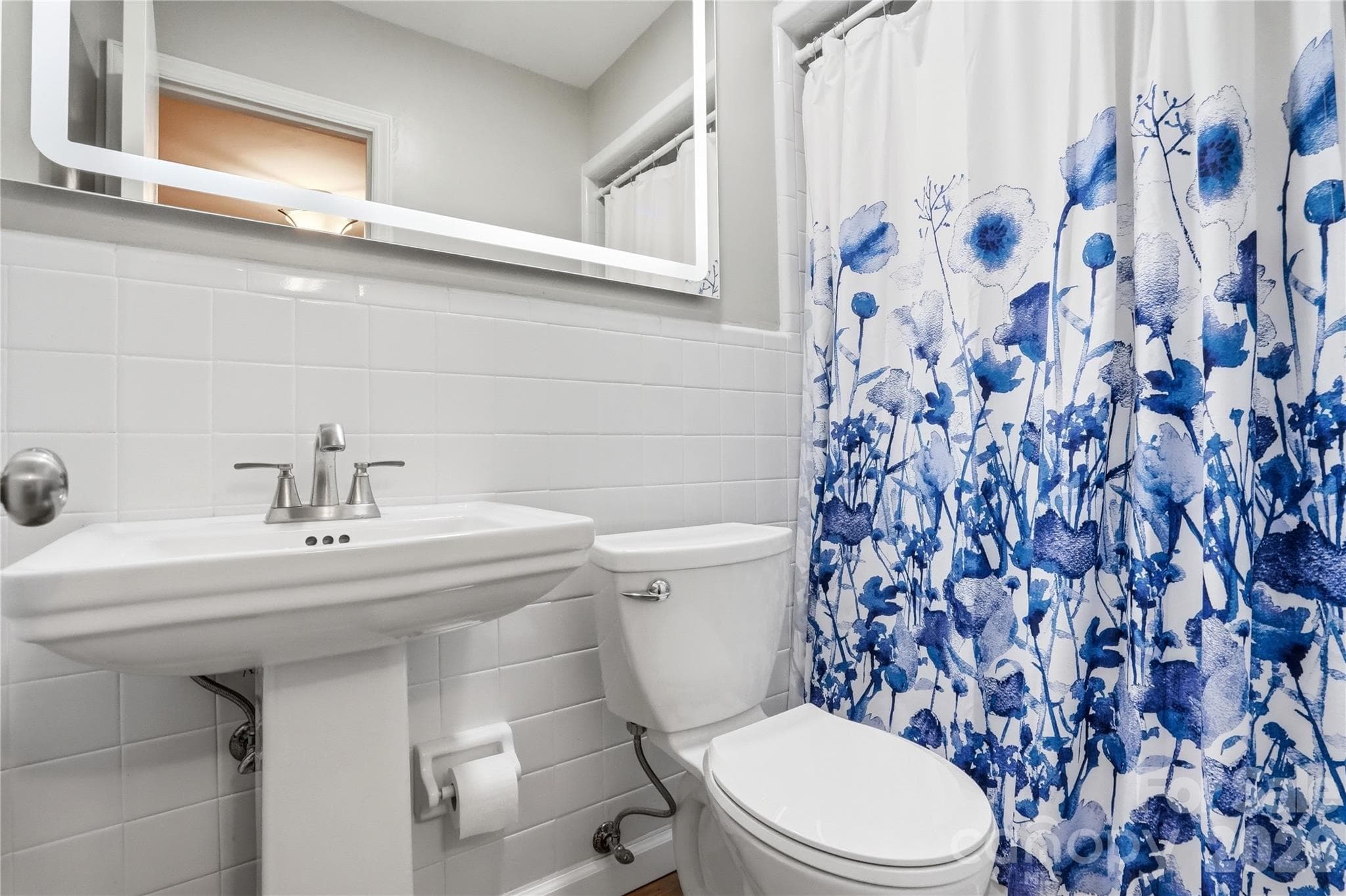 Full bath - 1113 Palmyra Drive, Tega Cay