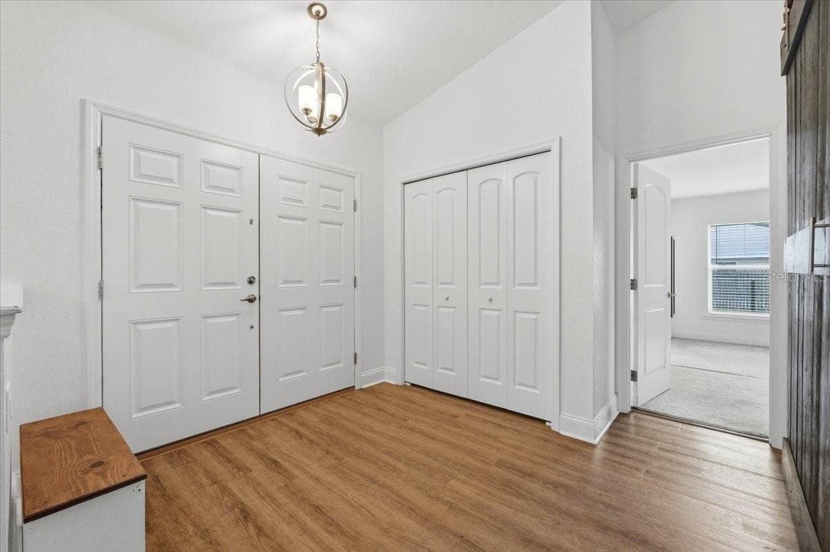 Foyer - 1233 PARKER RD, LAKELAND