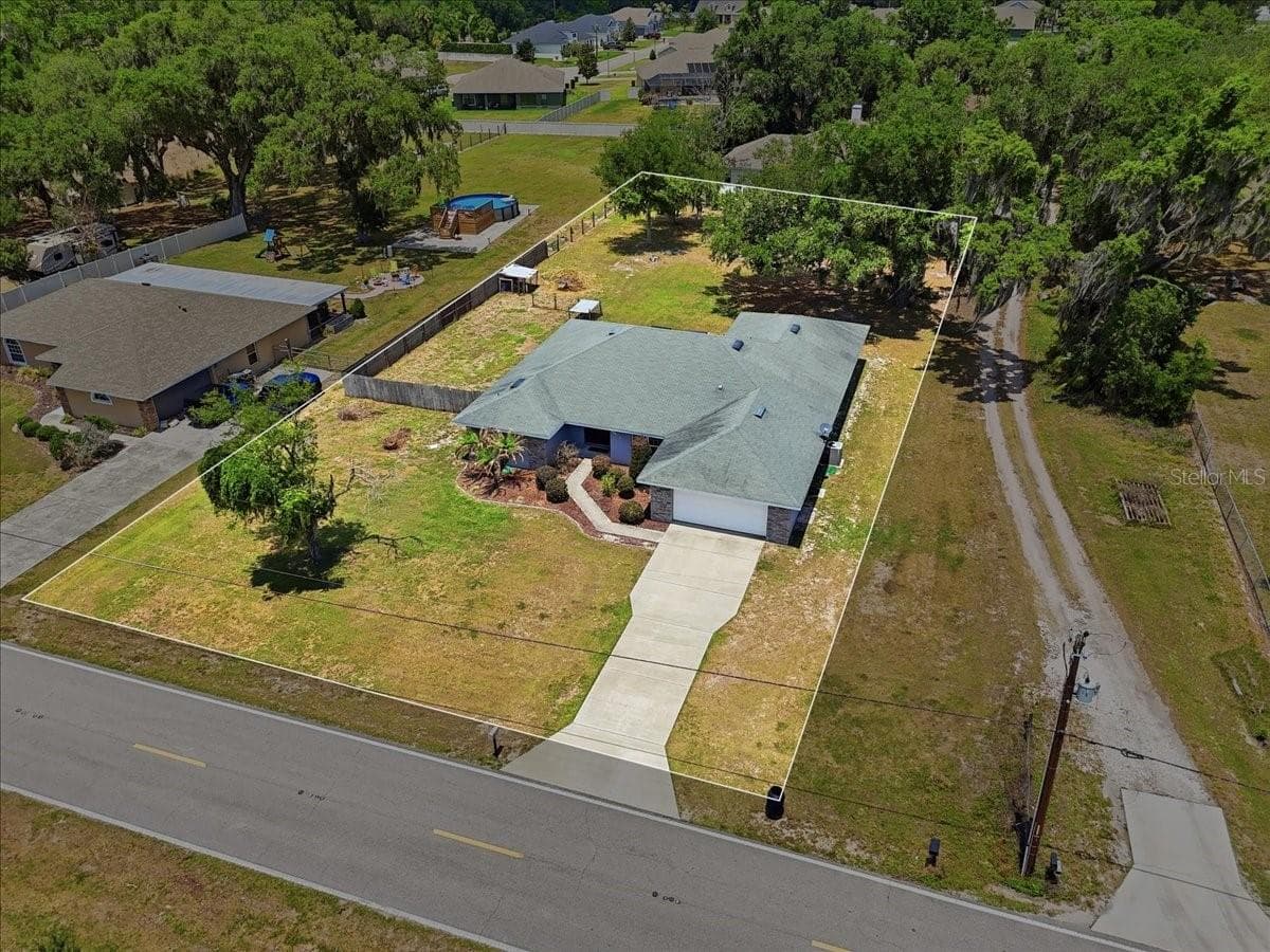Single Family Residence at 1233 PARKER RD, LAKELAND, photo 52 of 54