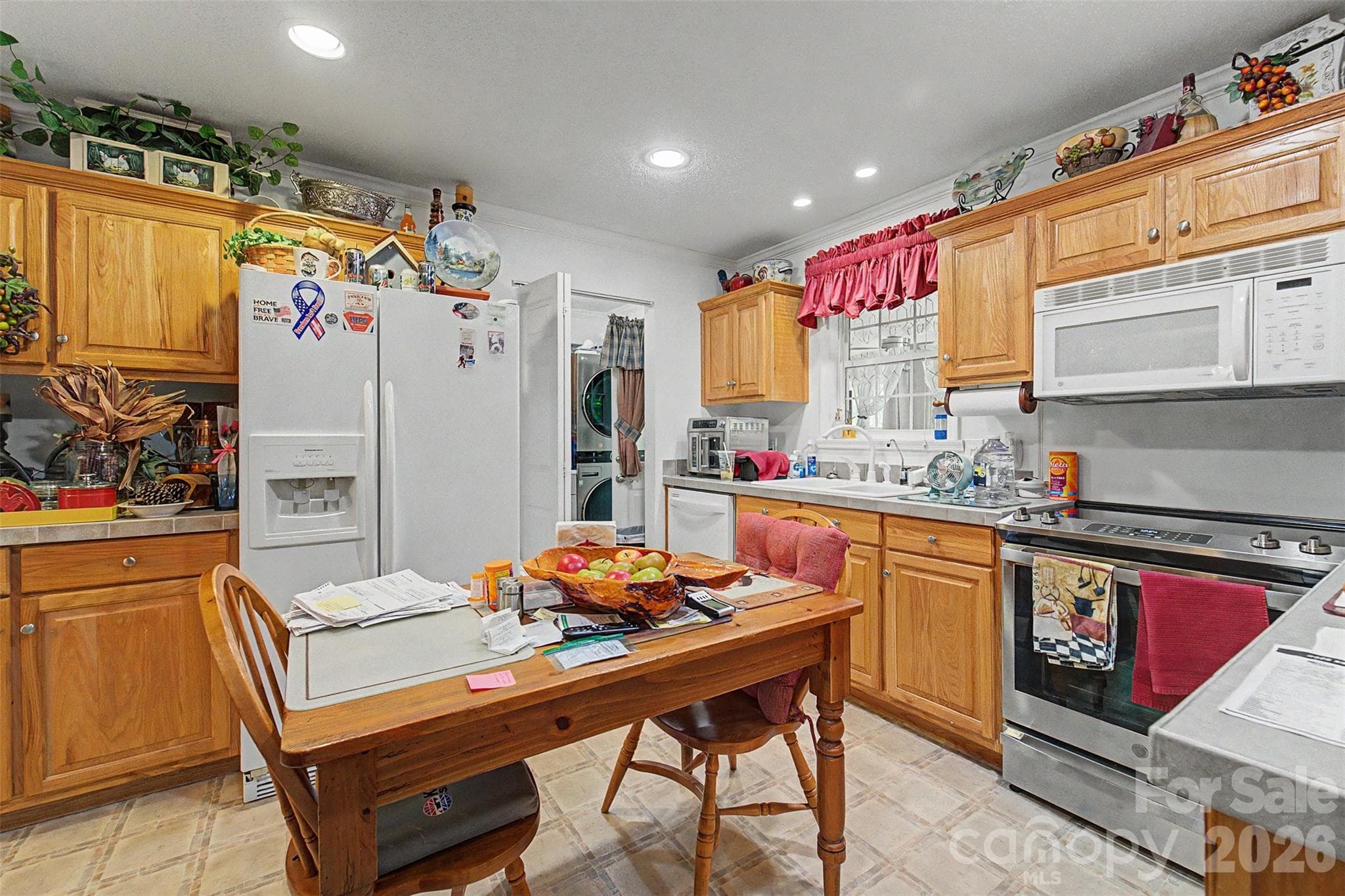 Single Family Residence at Clyde, photo 14 of 48