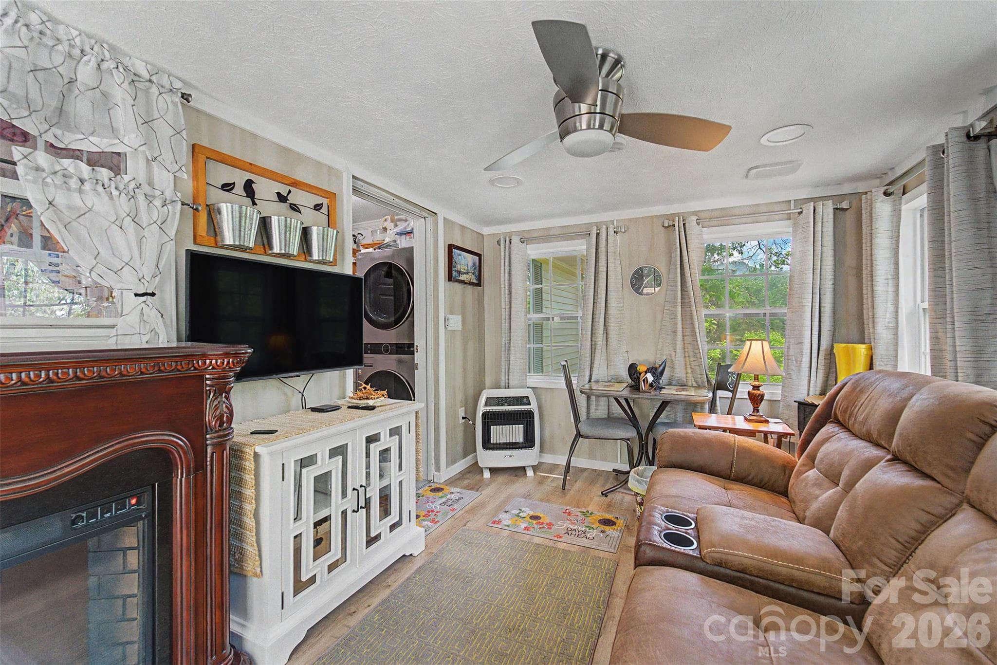 Single Family Residence at Clyde, photo 26 of 48