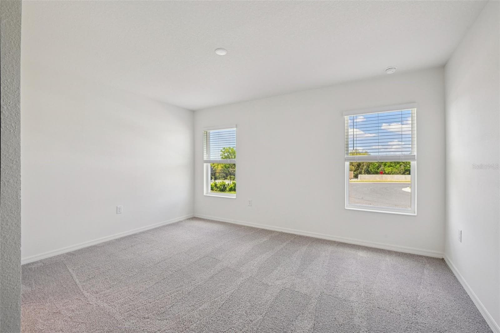 Single Family Residence at 20404 LAVENDER BLOOM LOOP, MOUNT DORA, photo 8 of 18