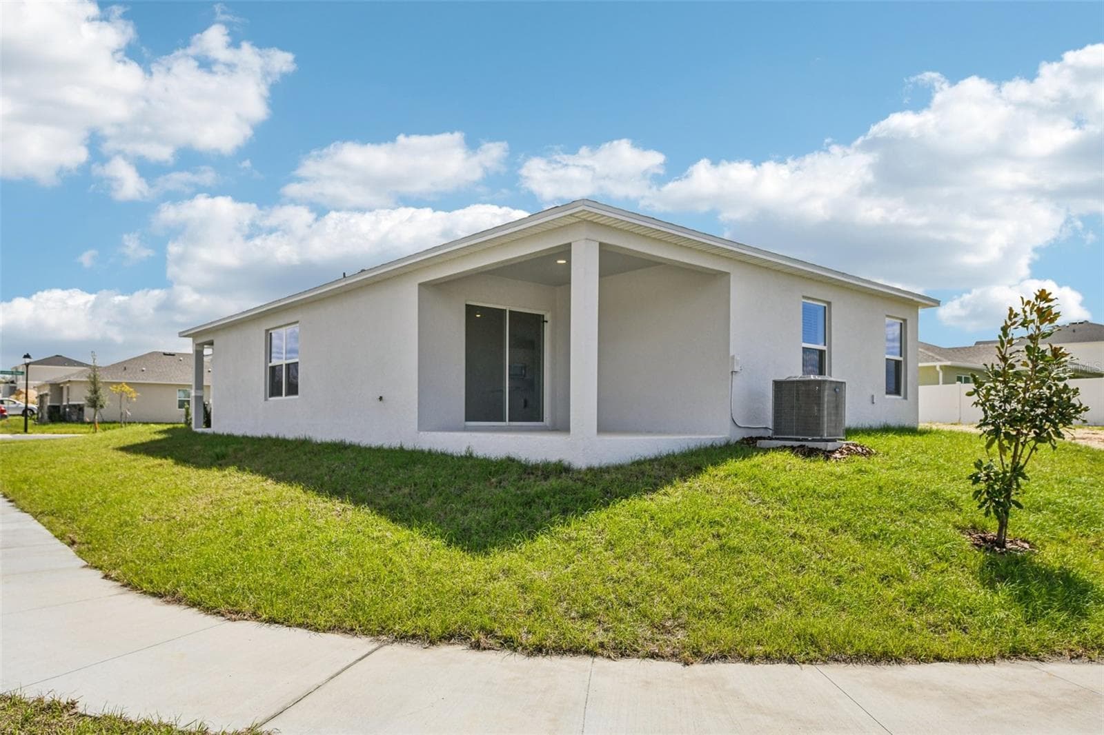 Single Family Residence at 20404 LAVENDER BLOOM LOOP, MOUNT DORA, photo 17 of 18