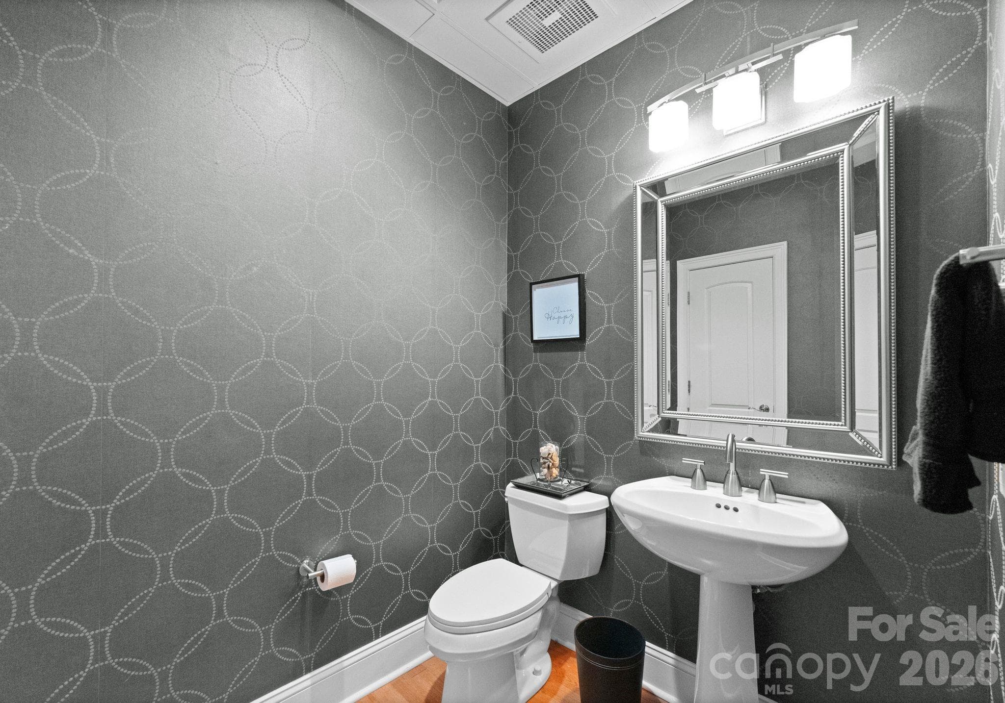 Powder Room - Charlotte