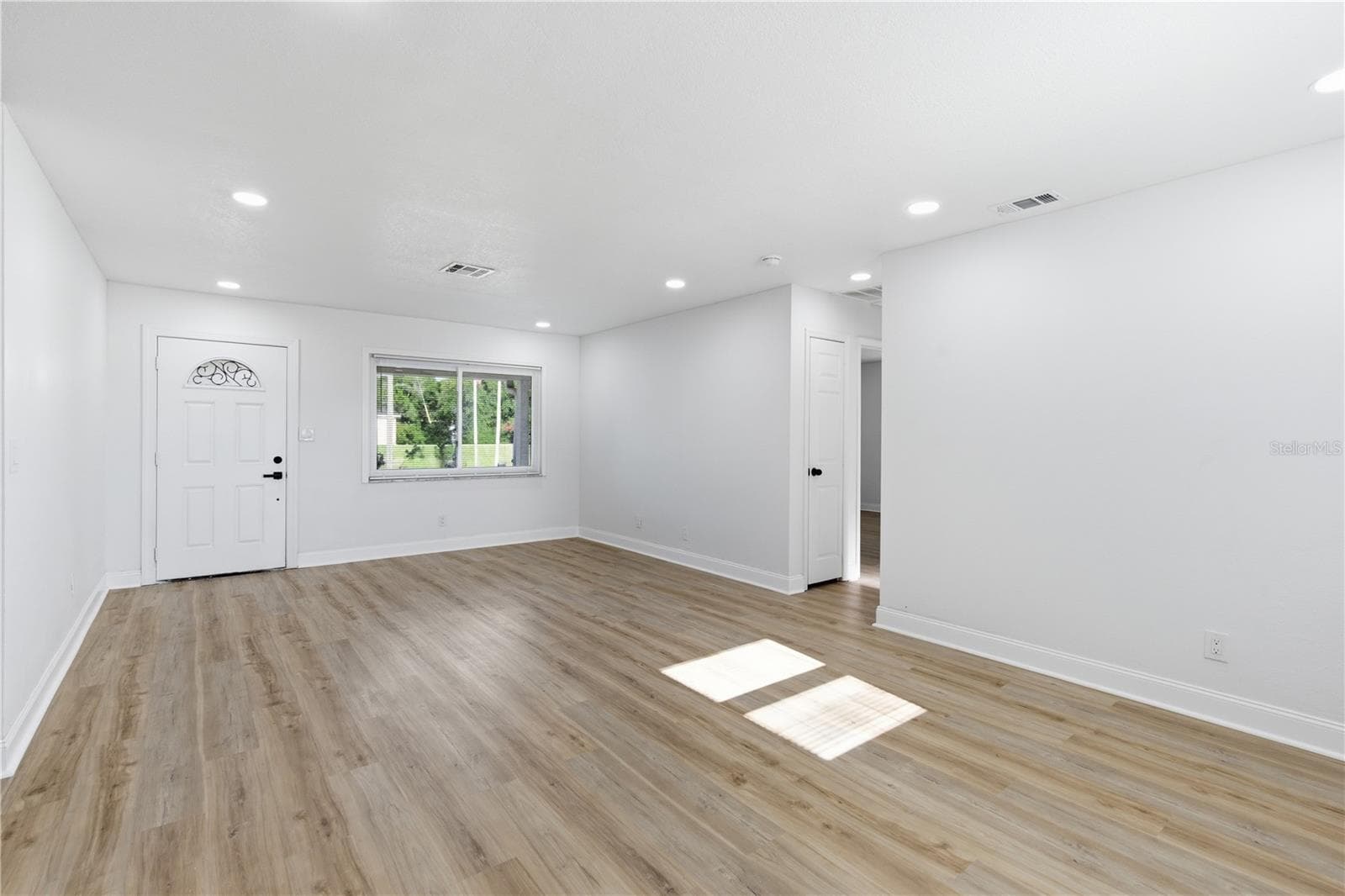 Single Family Residence at 12760 118TH ST, LARGO, photo 4 of 48