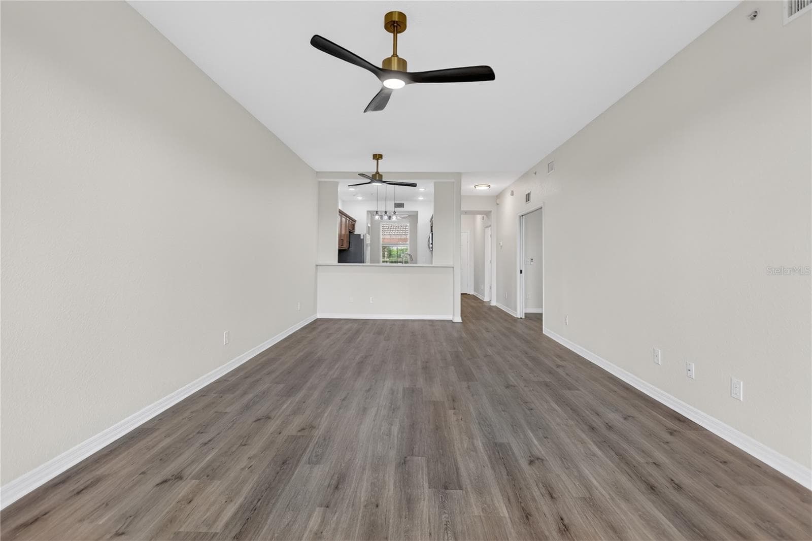Condominium at 915 FAIRWAYCOVE LN #101, BRADENTON, photo 15 of 67