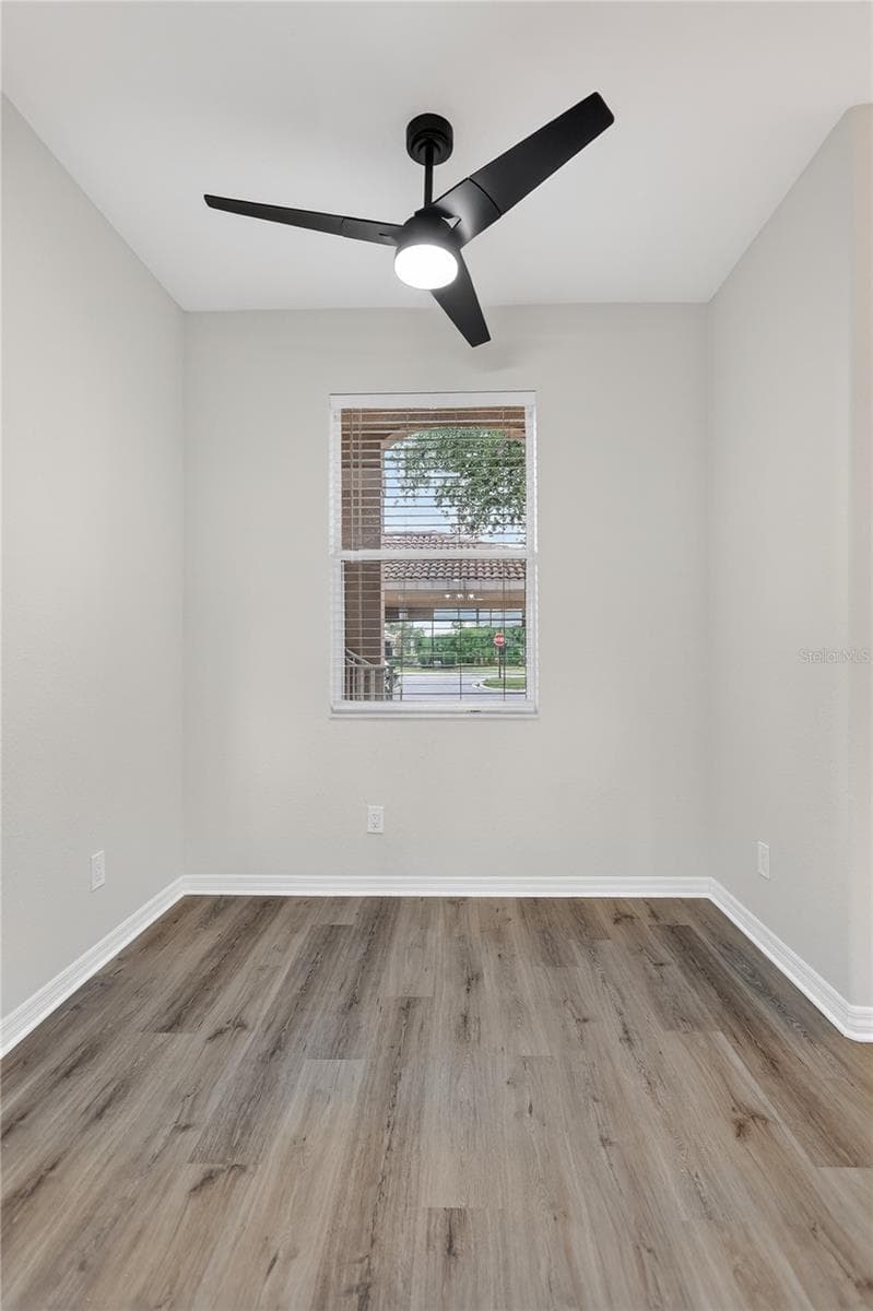Condominium at 915 FAIRWAYCOVE LN #101, BRADENTON, photo 24 of 67