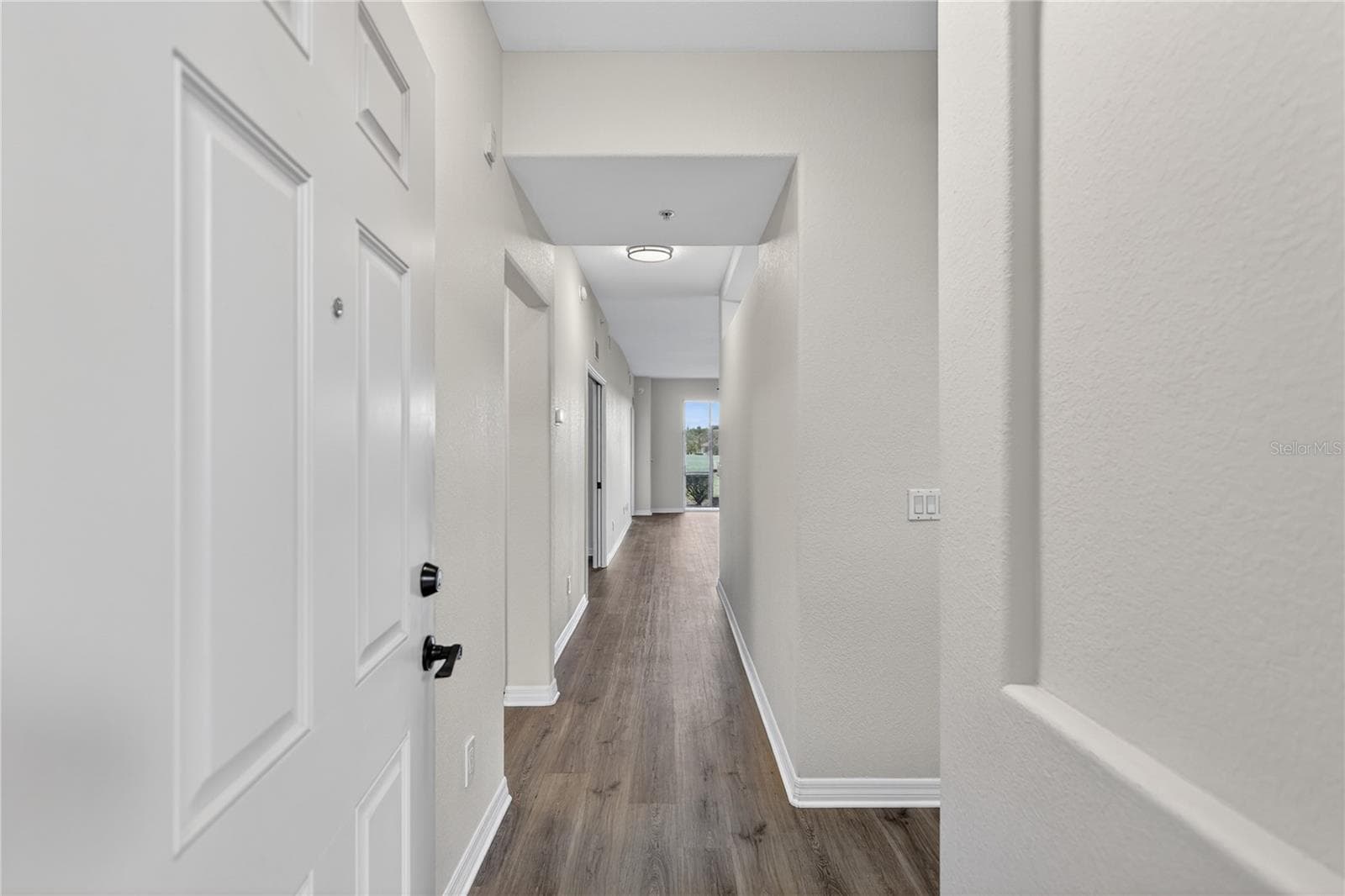 Condominium at 915 FAIRWAYCOVE LN #101, BRADENTON, photo 9 of 67