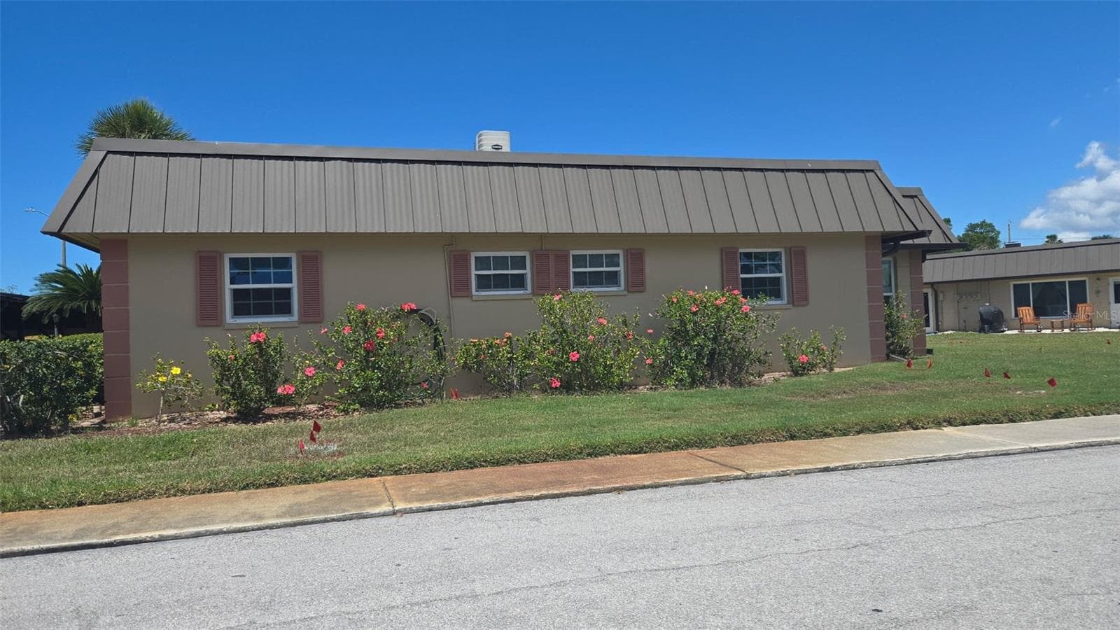 4249 STRATFORD DR #4249