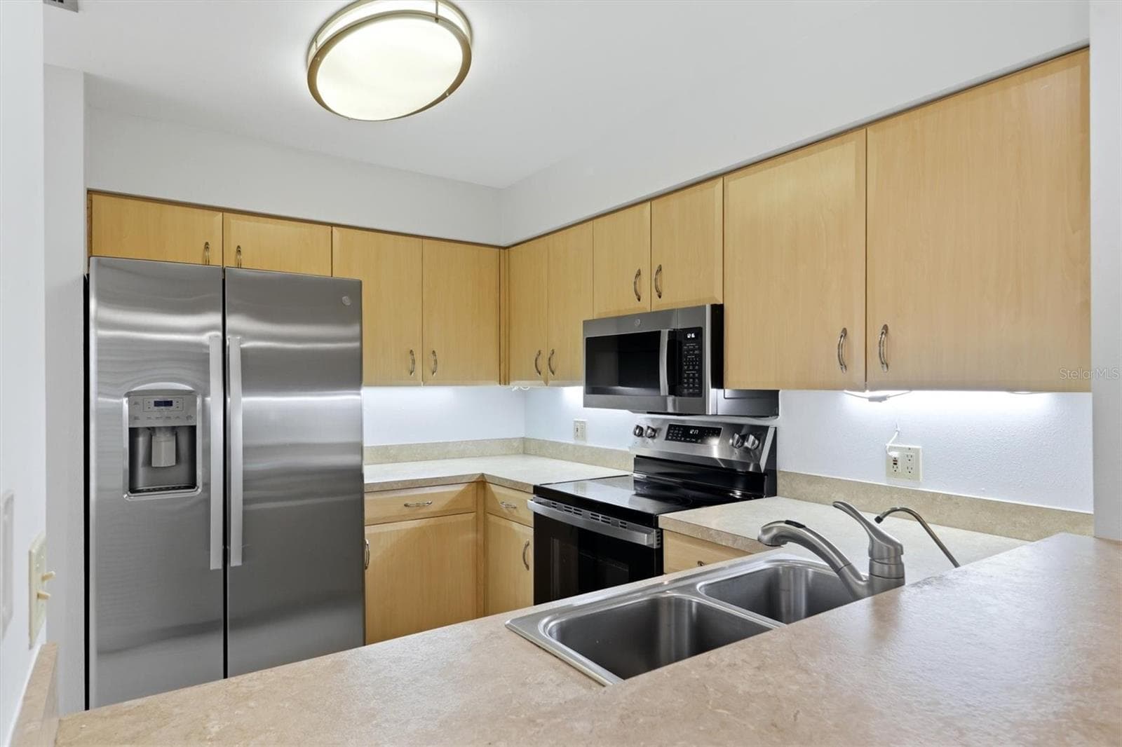 Condominium at 6420 CARRINGTON CIR #35, SARASOTA, photo 11 of 38