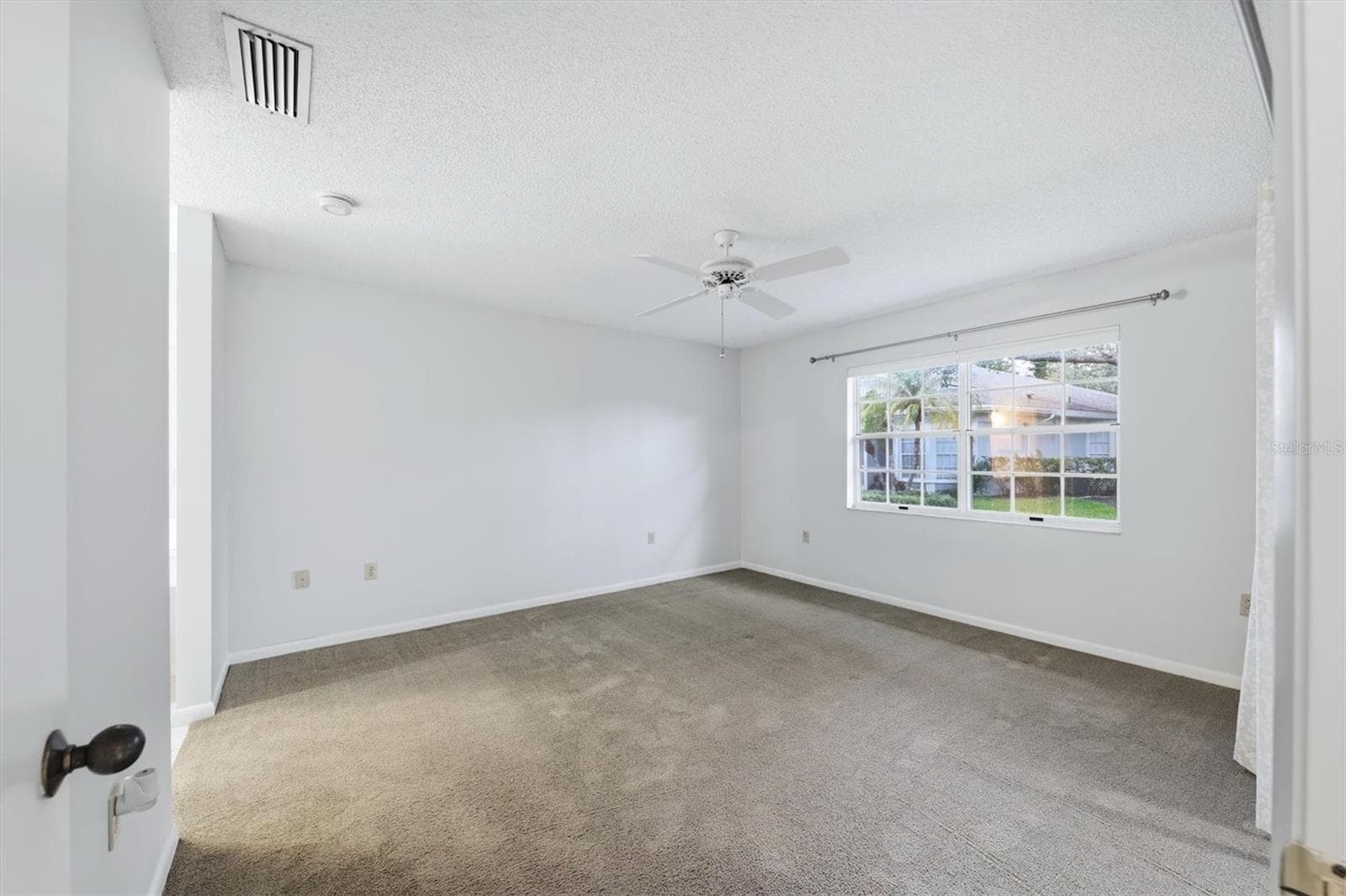 Condominium at 6420 CARRINGTON CIR #35, SARASOTA, photo 17 of 38
