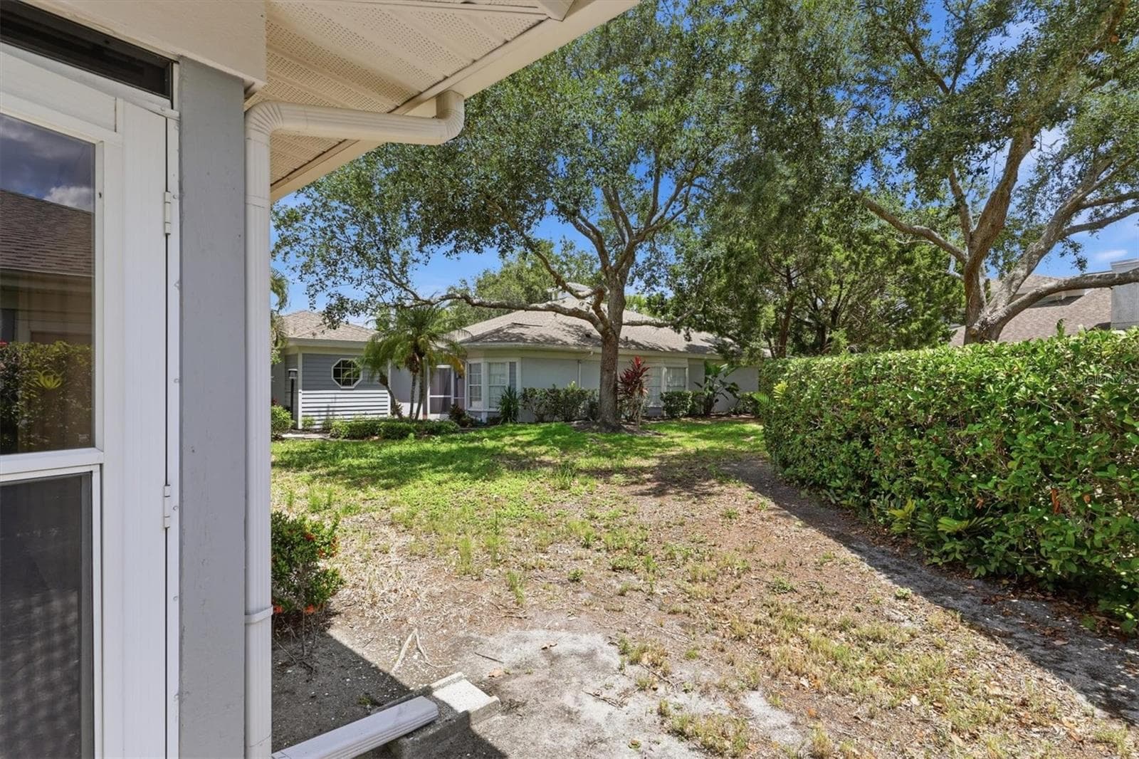 Condominium at 6420 CARRINGTON CIR #35, SARASOTA, photo 27 of 38