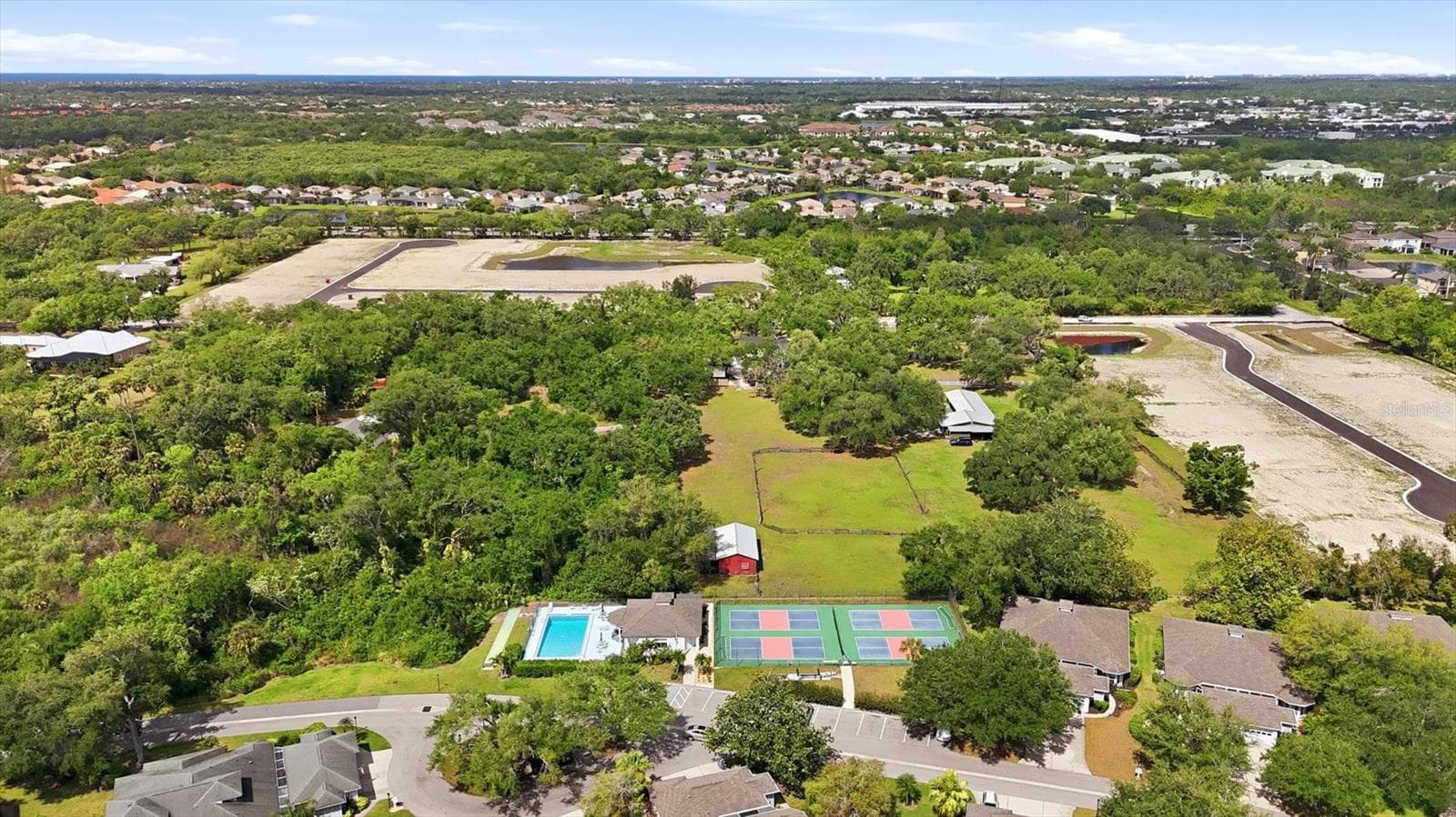 Condominium at 6420 CARRINGTON CIR #35, SARASOTA, photo 34 of 38