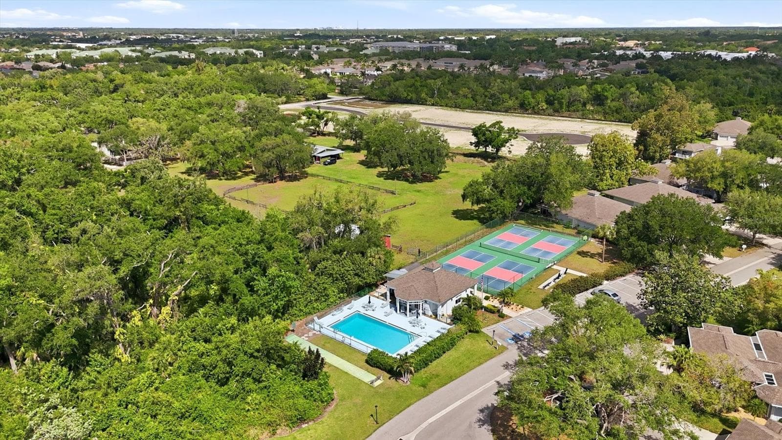 Condominium at 6420 CARRINGTON CIR #35, SARASOTA, photo 35 of 38