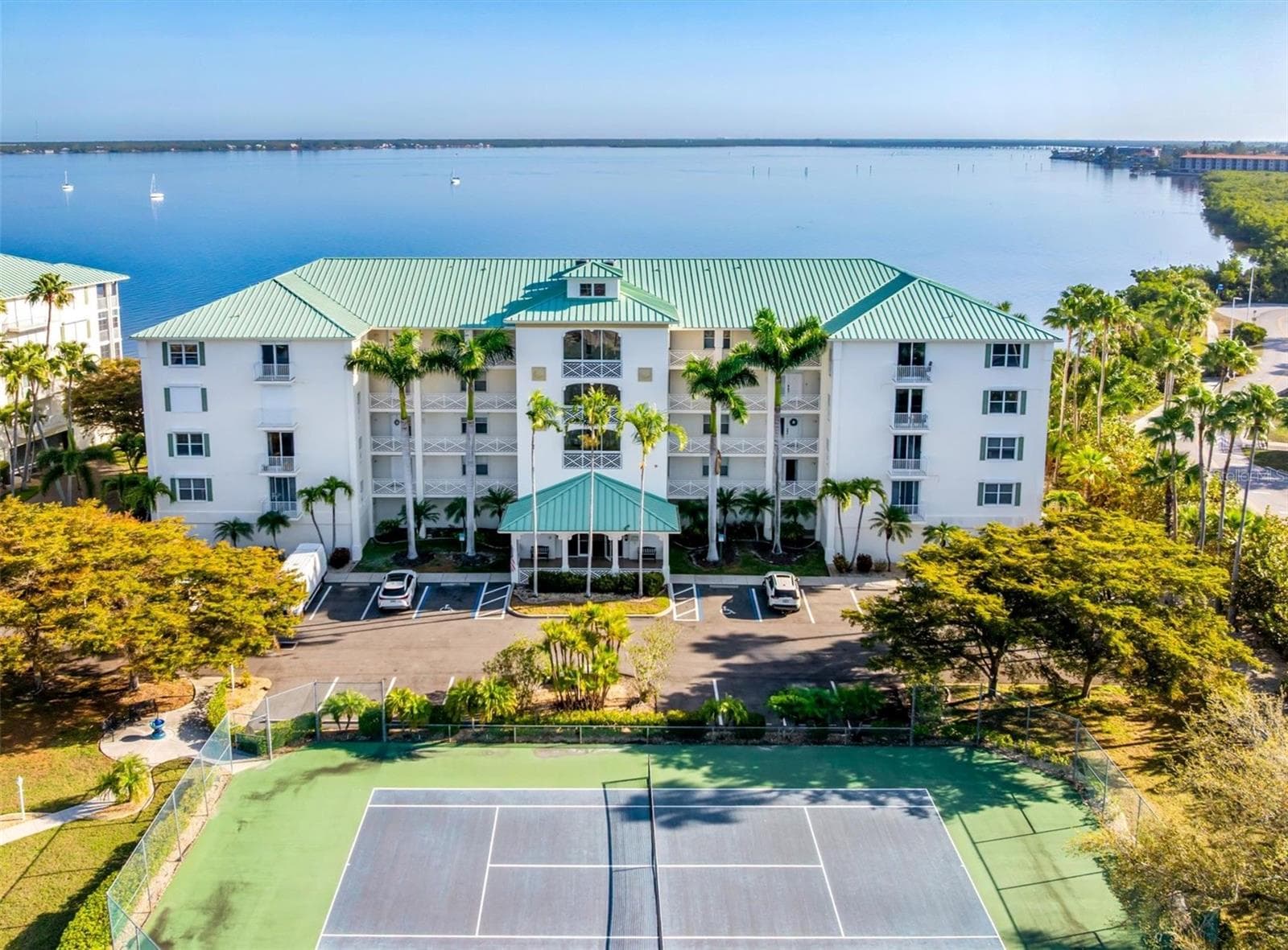 200 HARBOR WALK DR #354