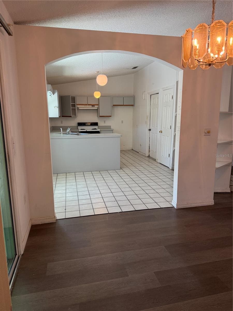KITCHEN FROM DINNING - 412 WESTWOOD DR, LEESBURG